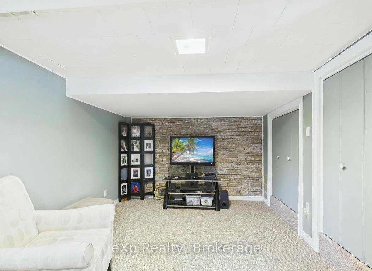 Photo 31 of 401 Prince Street, Brockton — HOMEH