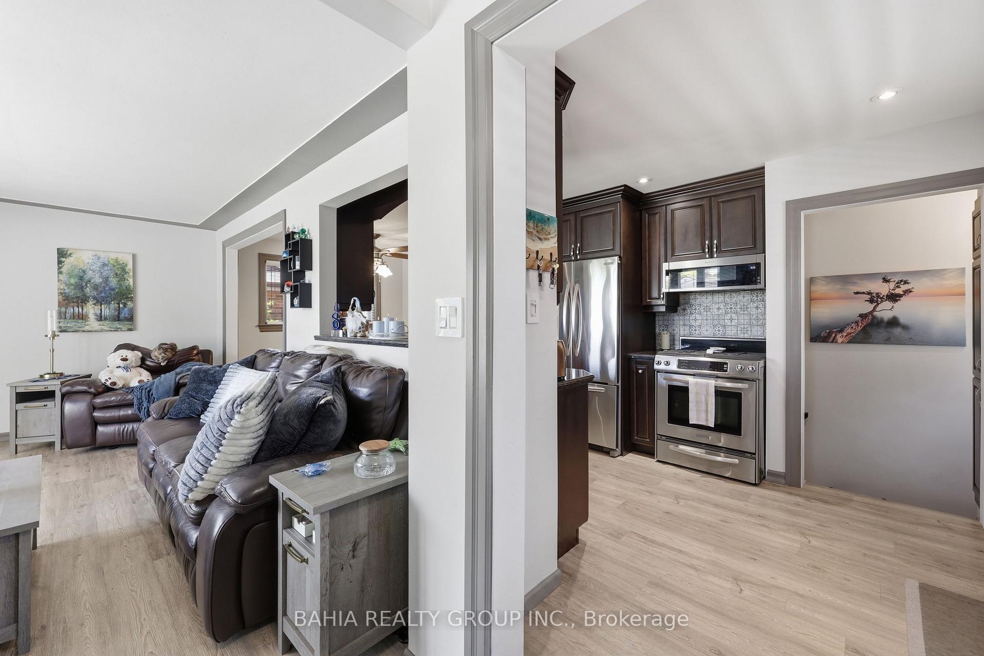 Photo 6 of 3 Kenwood Crescent, Hamilton, Huntington — HOMEH