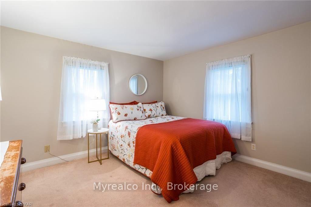 Photo 8 of 853 Fairbairn Street, Peterborough, North — HOMEH