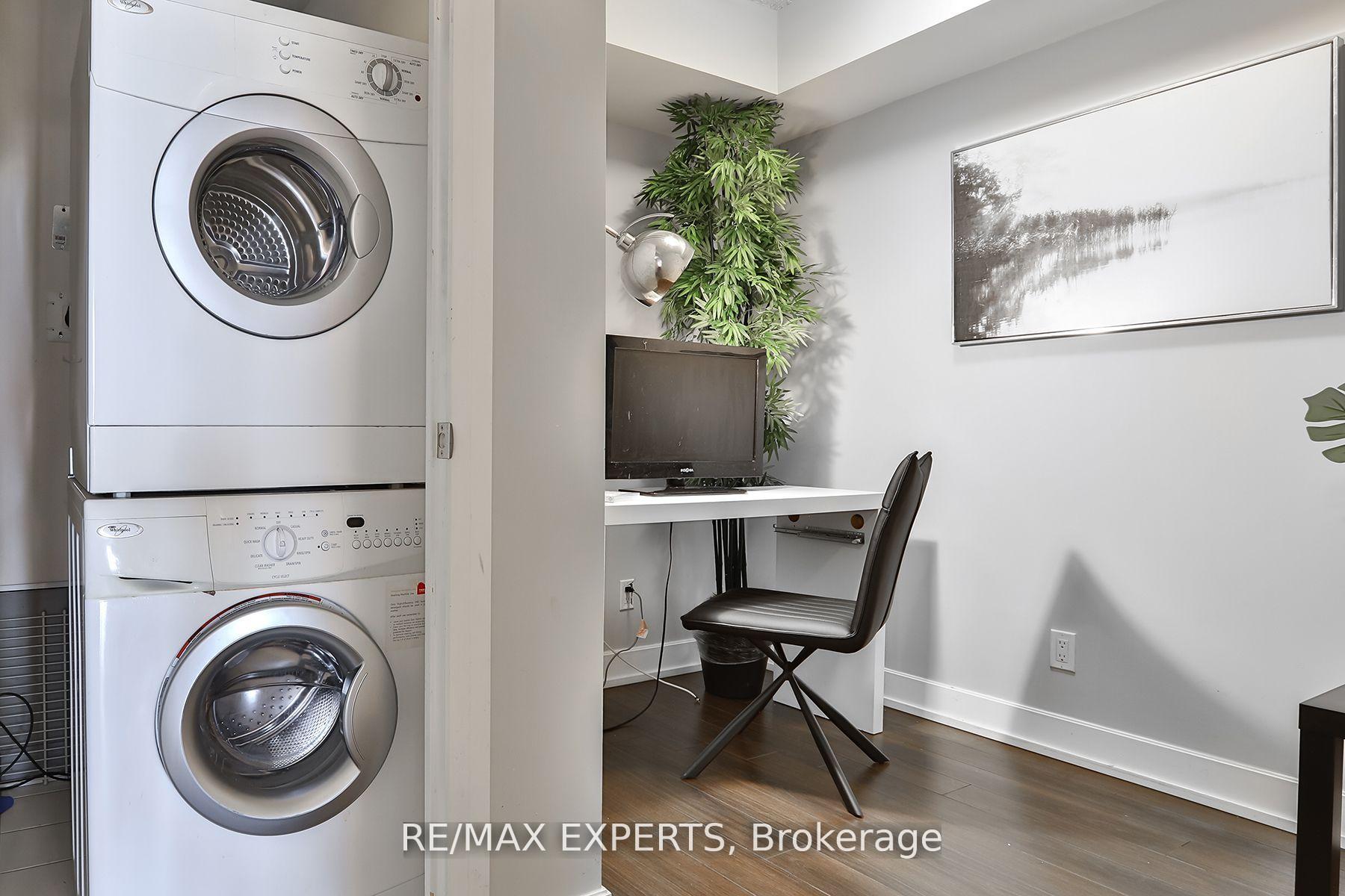 Photo 5 of Unit 2021, 2 Eva Road, Etobicoke, Etobicoke West Mall — HOMEH