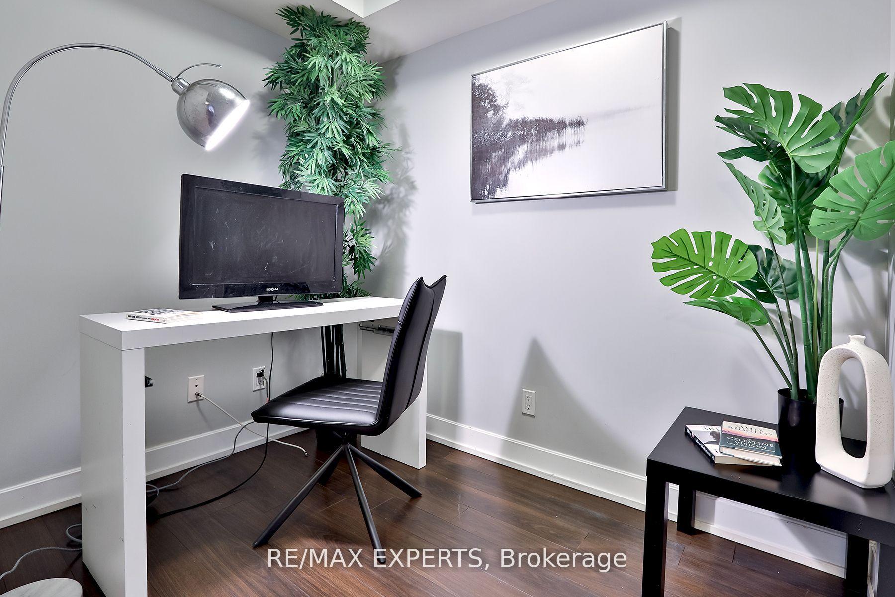 Photo 6 of Unit 2021, 2 Eva Road, Etobicoke, Etobicoke West Mall — HOMEH