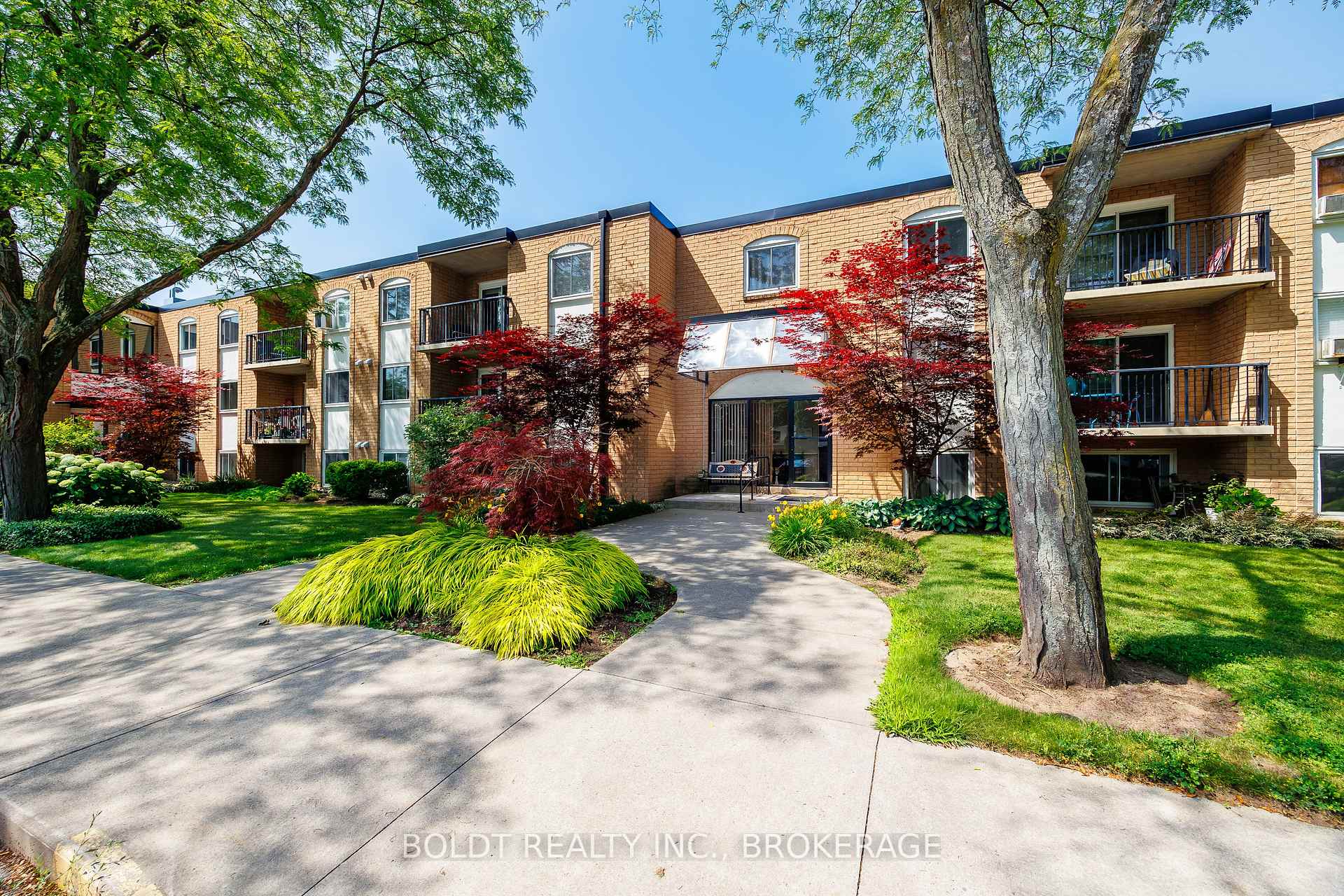 Front of Unit 210, 6 Westlake Lane