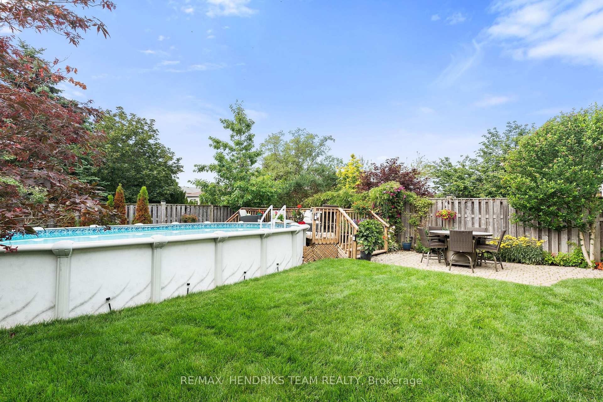 Photo 38 of 12 Stonebridge Gate, St. Catharines, Grapeview — HOMEH