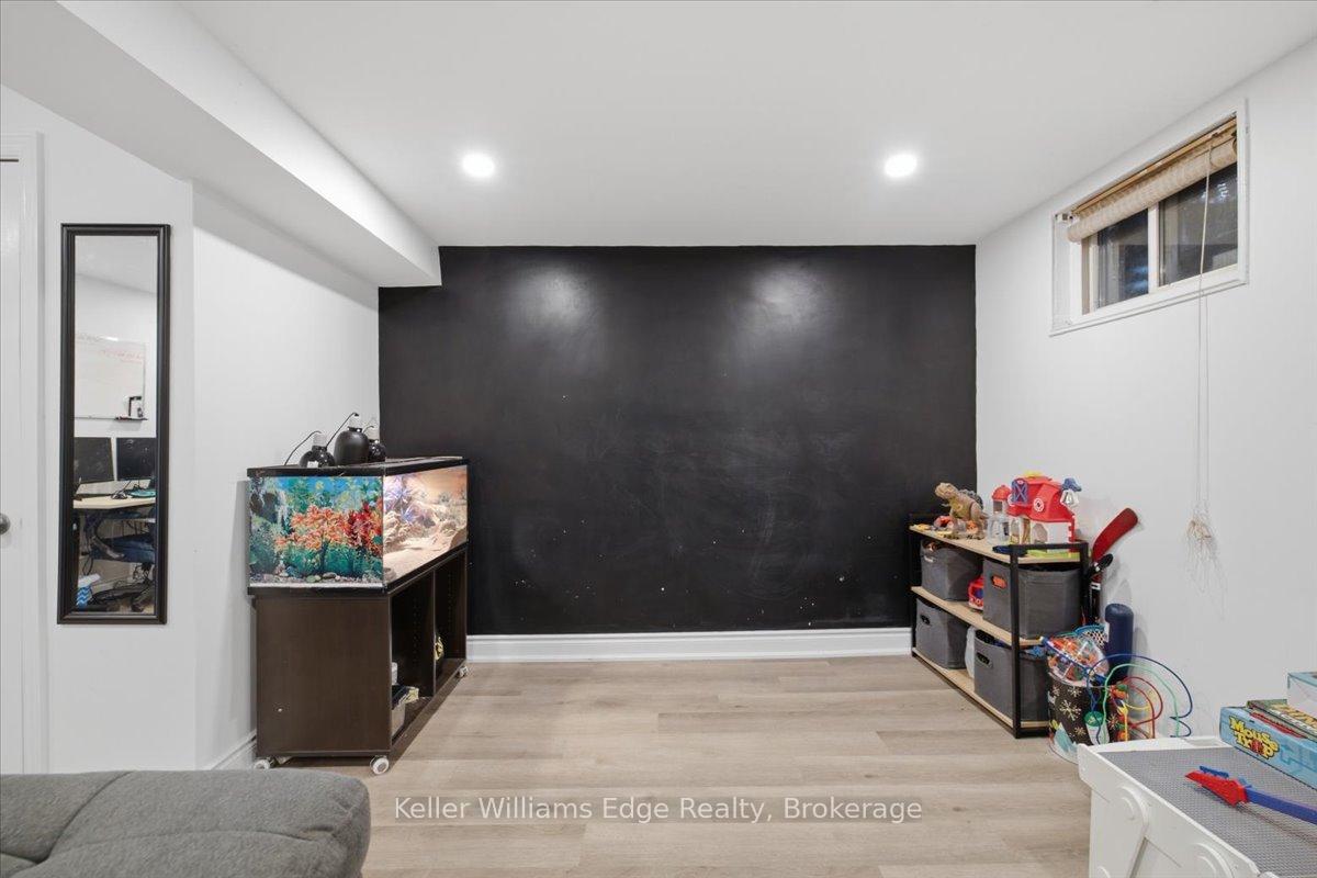Photo 32 of Unit 4, 1294 Guelph Line, Burlington, Mountainside — HOMEH