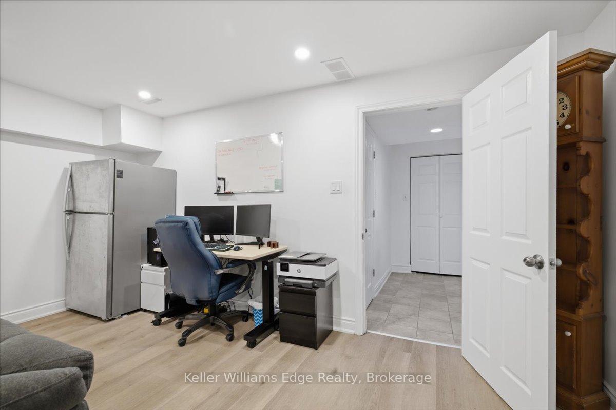 Photo 33 of Unit 4, 1294 Guelph Line, Burlington, Mountainside — HOMEH