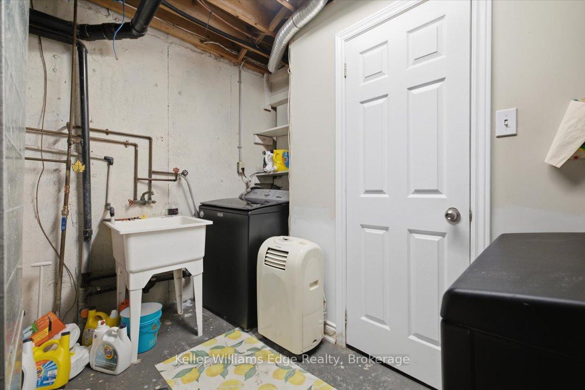 Photo 35 of Unit 4, 1294 Guelph Line, Burlington, Mountainside — HOMEH
