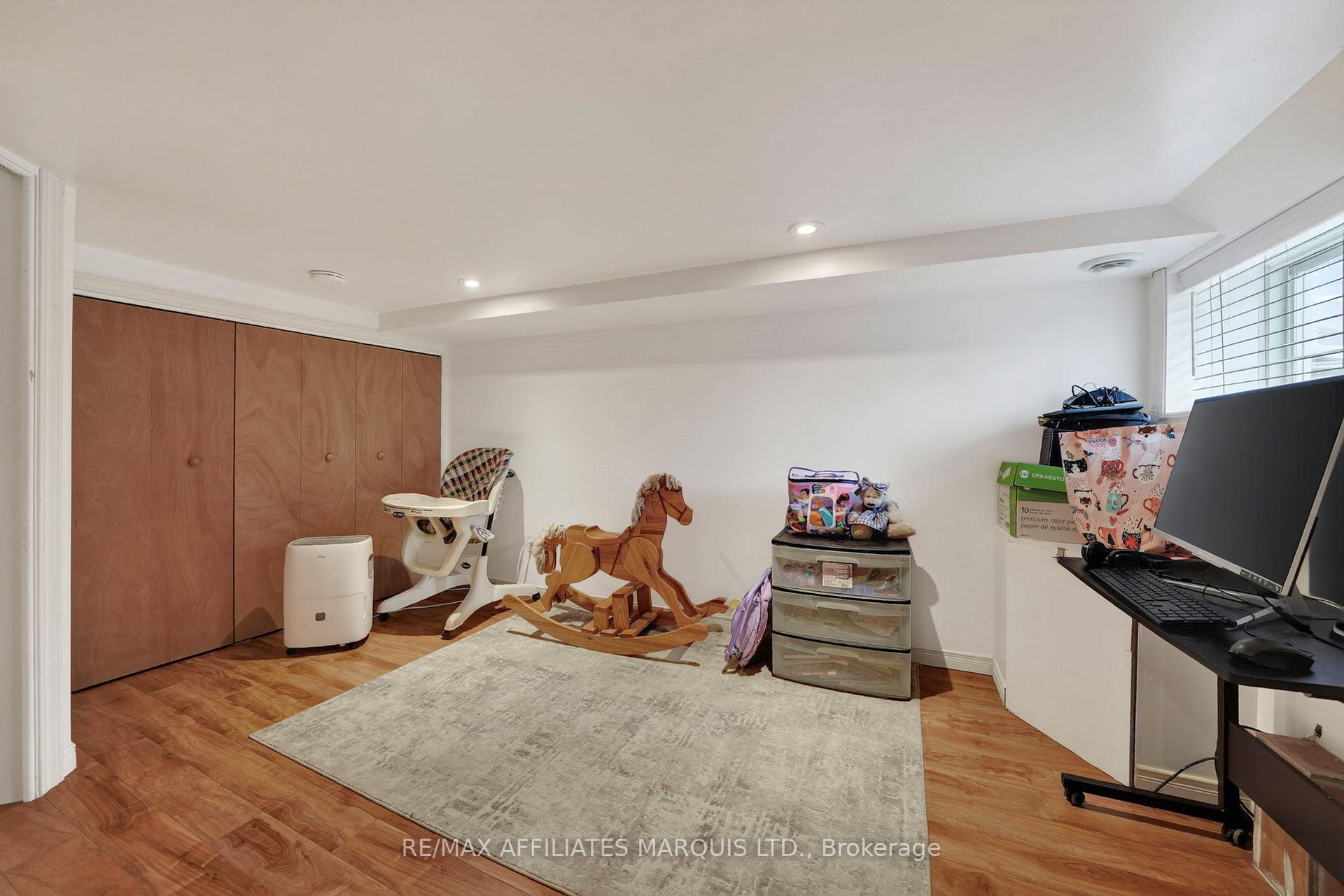 Photo 24 of 331 Sixth Street W, Cornwall, Cornwall — HOMEH