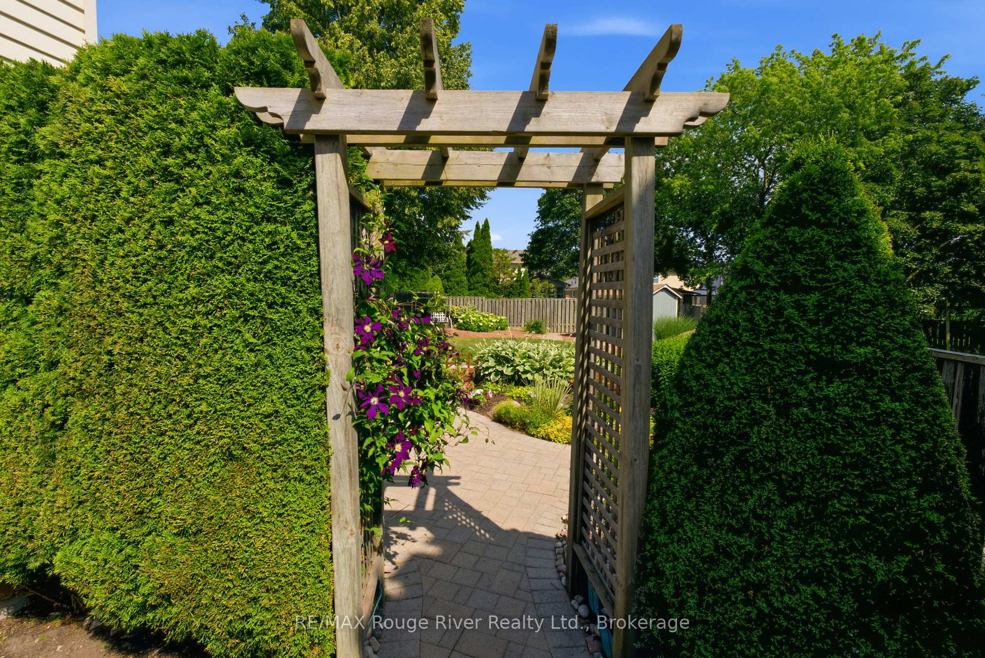 Photo 40 of 115 Pine Hills Road, Whitby, Blue Grass Meadows — HOMEH