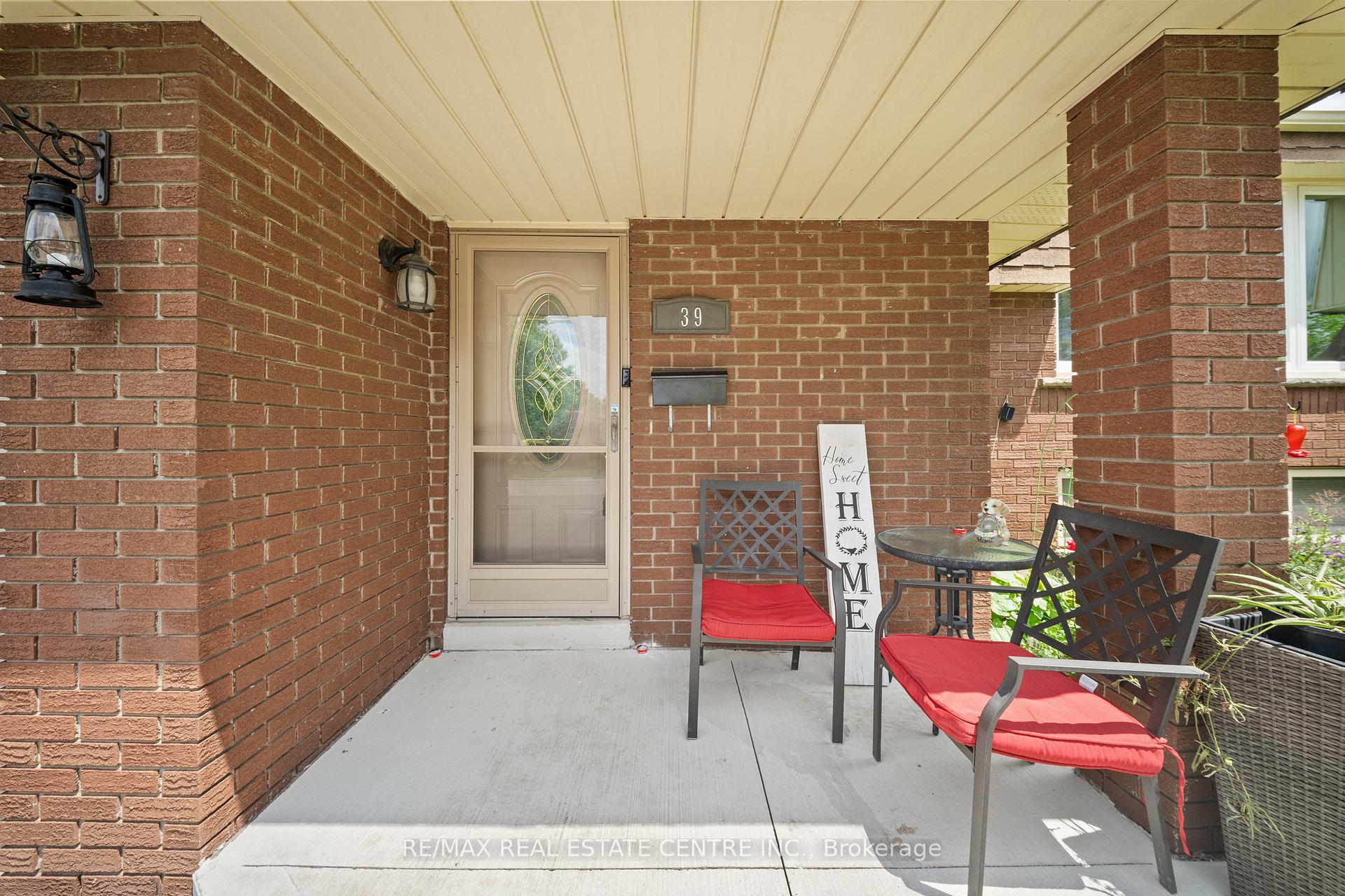 Photo 4 of 39 Grassmere Crescent, Brampton, Northgate — HOMEH