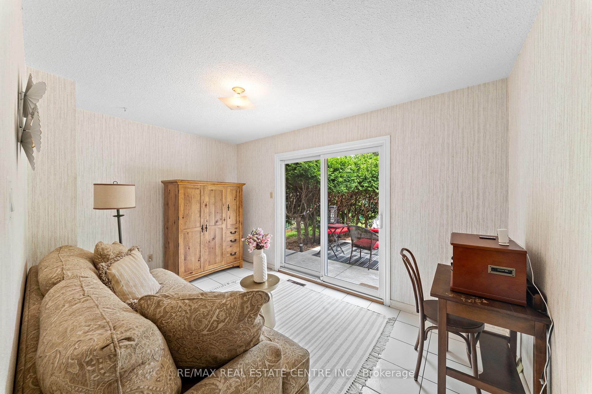 Photo 8 of 39 Grassmere Crescent, Brampton, Northgate — HOMEH