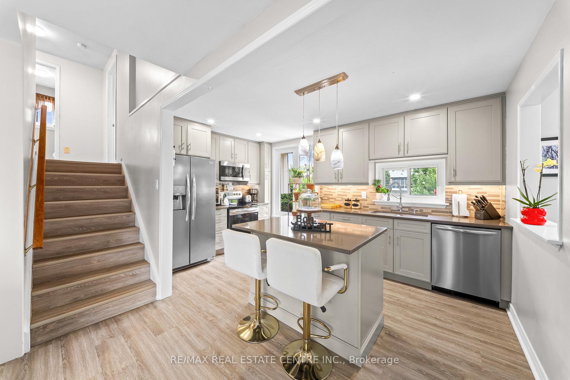Photo 12 of 39 Grassmere Crescent, Brampton, Northgate — HOMEH