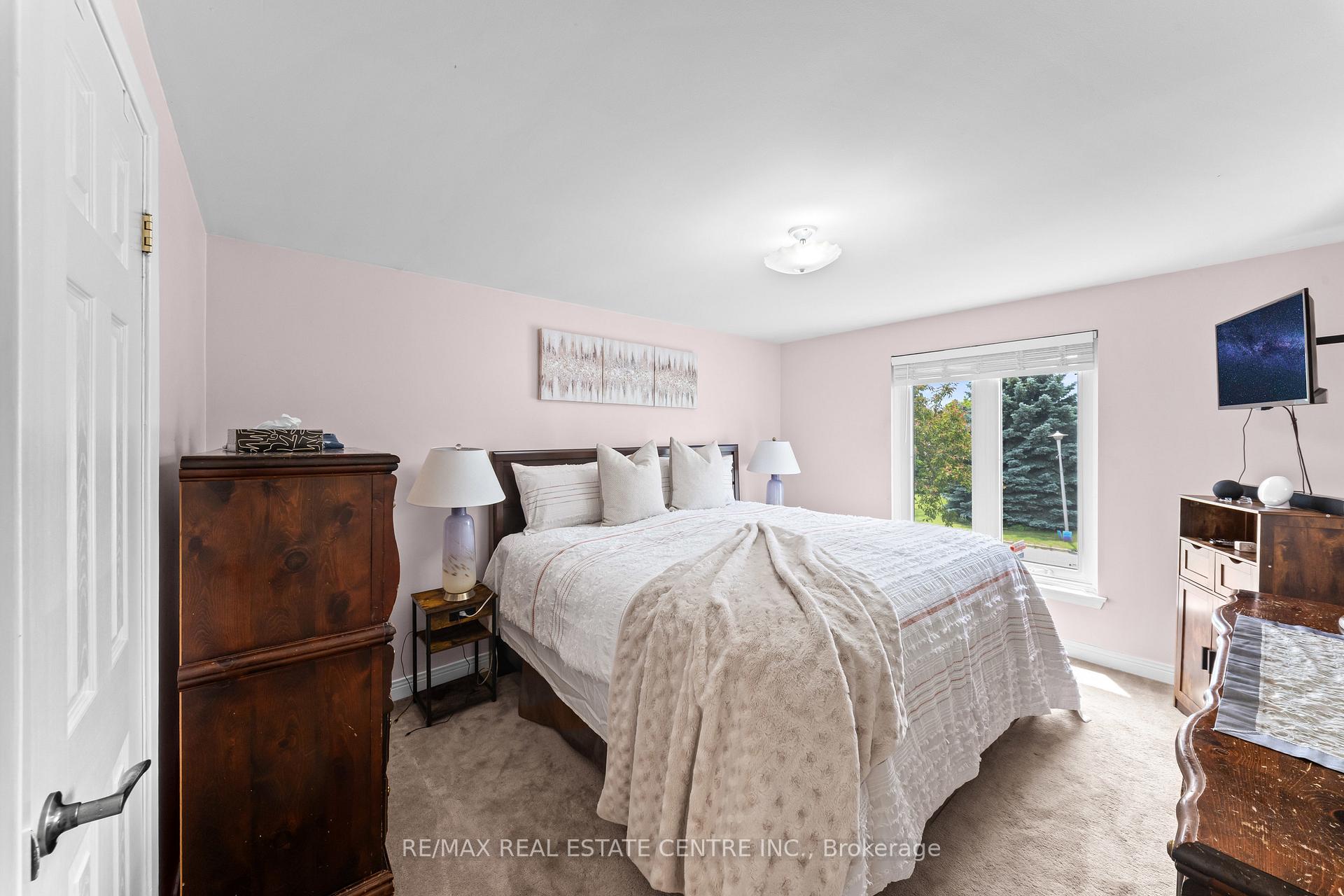 Photo 30 of 39 Grassmere Crescent, Brampton, Northgate — HOMEH
