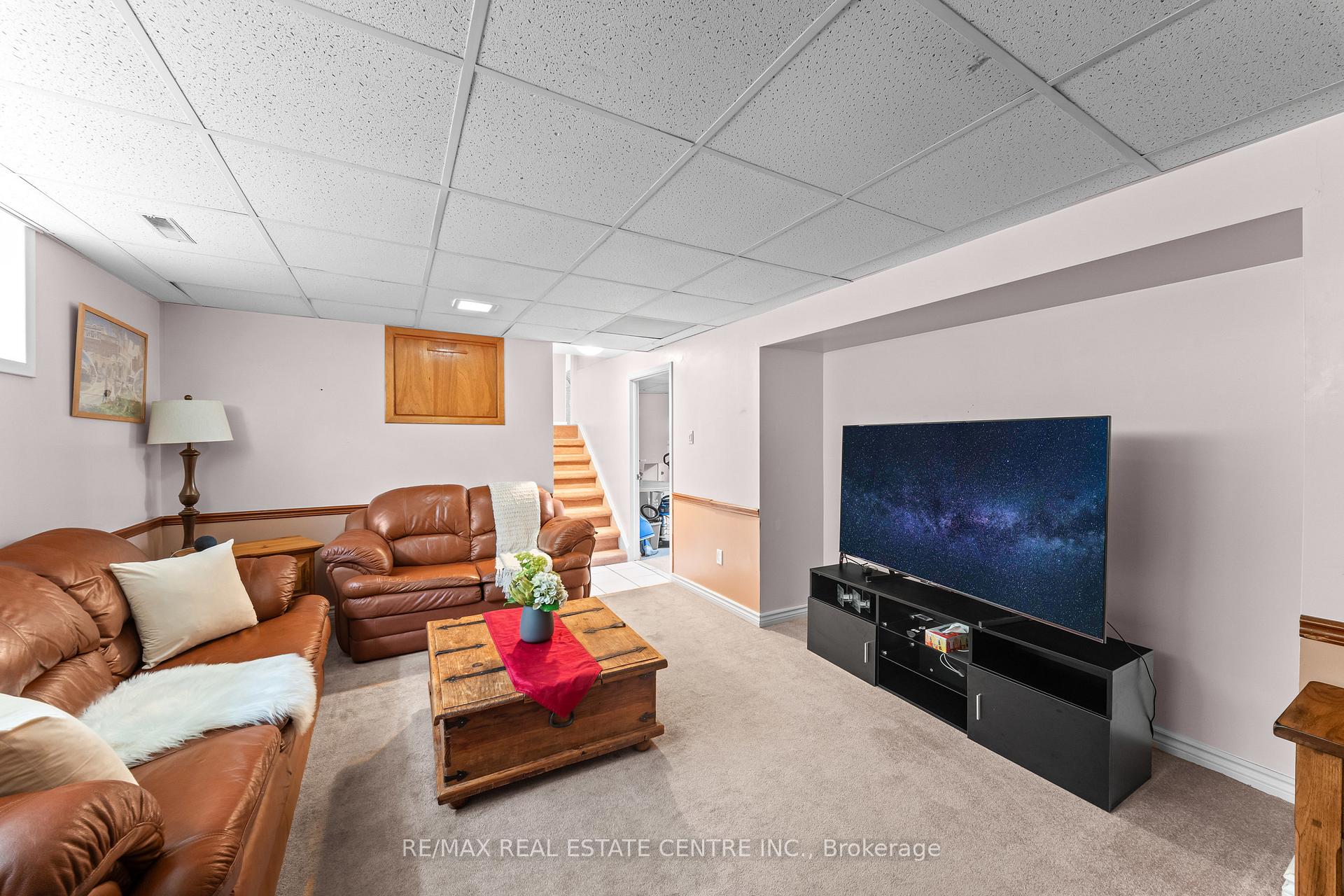 Photo 35 of 39 Grassmere Crescent, Brampton, Northgate — HOMEH