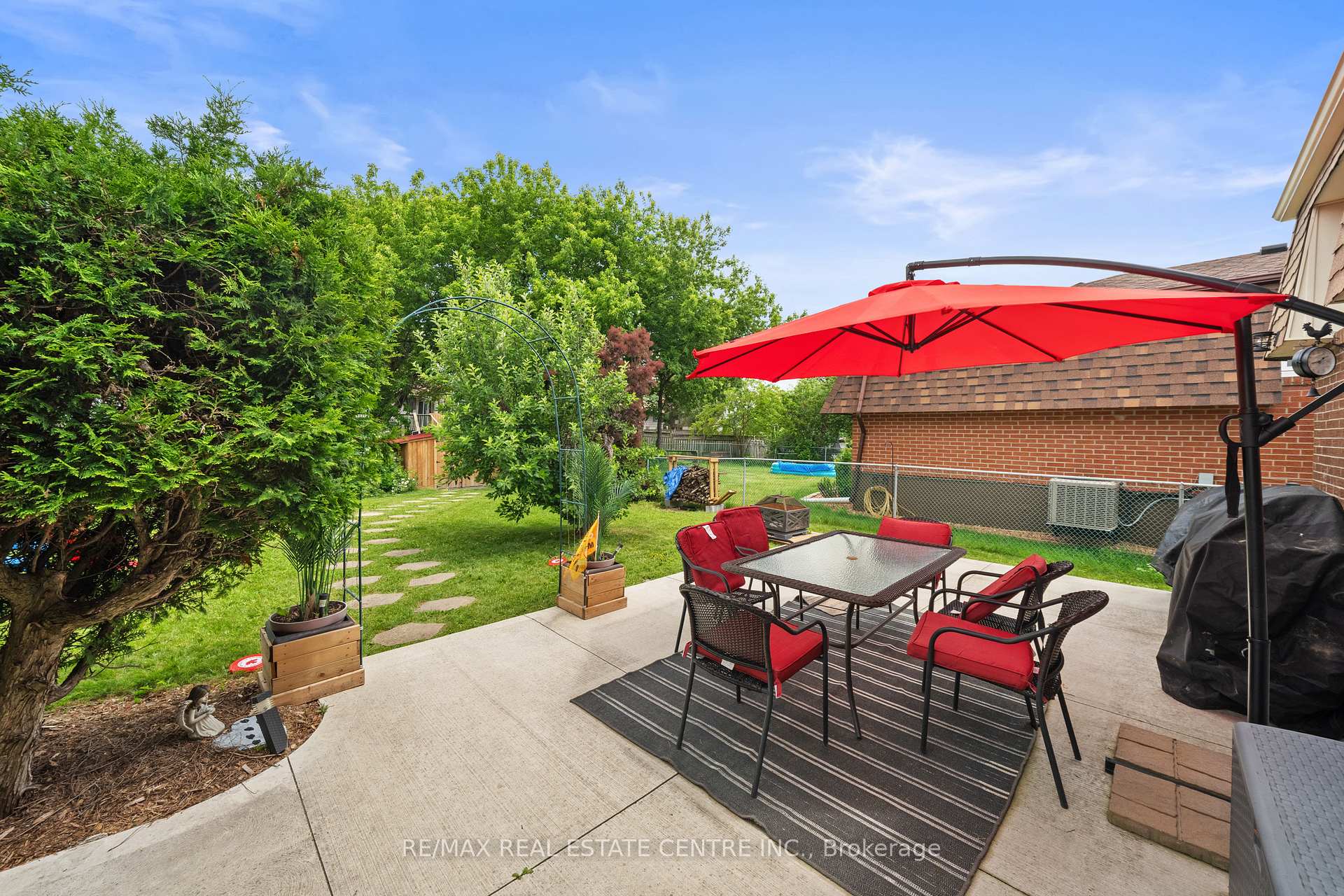 Photo 41 of 39 Grassmere Crescent, Brampton, Northgate — HOMEH