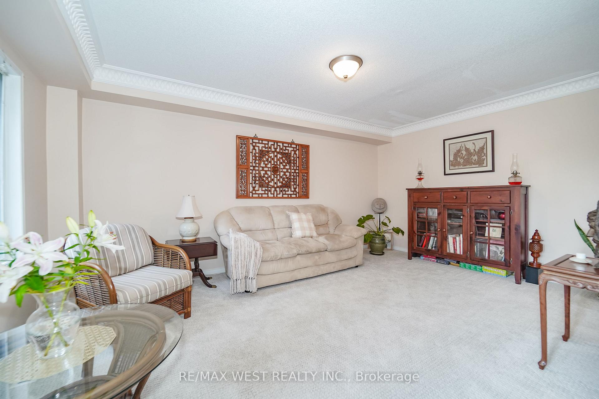 Photo 6 of 95 James Scott Road, Markham, Vinegar Hill — HOMEH