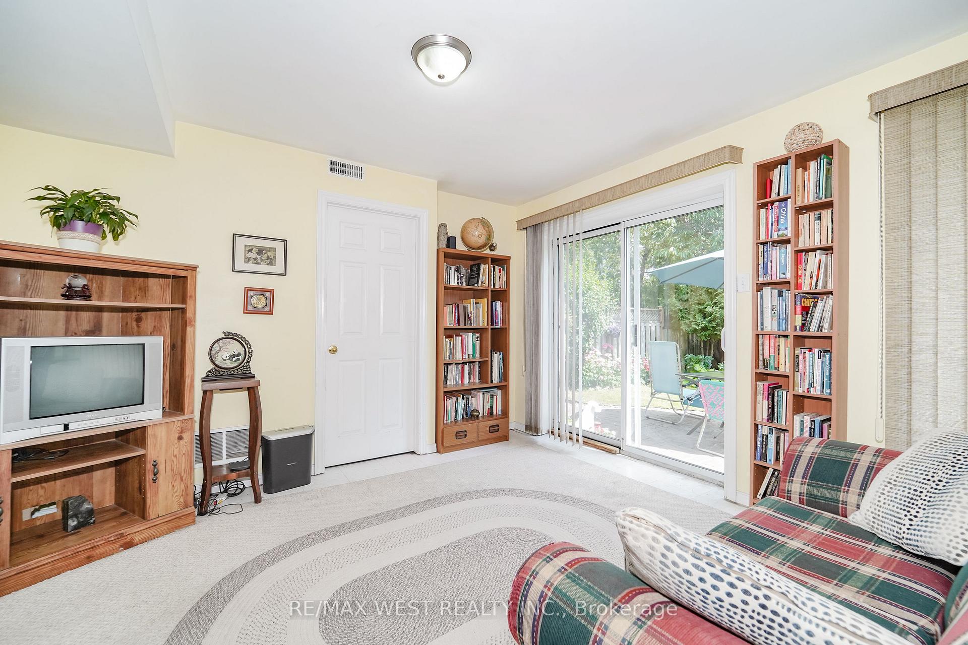 Photo 10 of 95 James Scott Road, Markham, Vinegar Hill — HOMEH