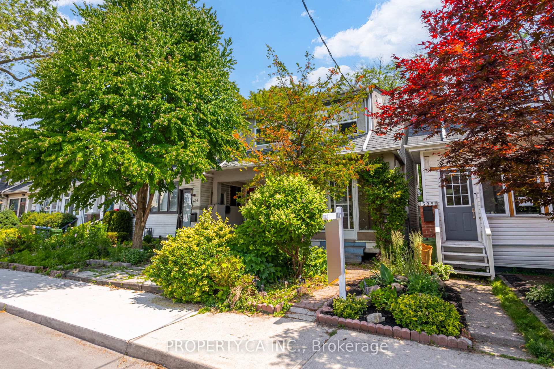 Photo 2 of 597 Rhodes Avenue, Toronto, Greenwood-Coxwell — HOMEH