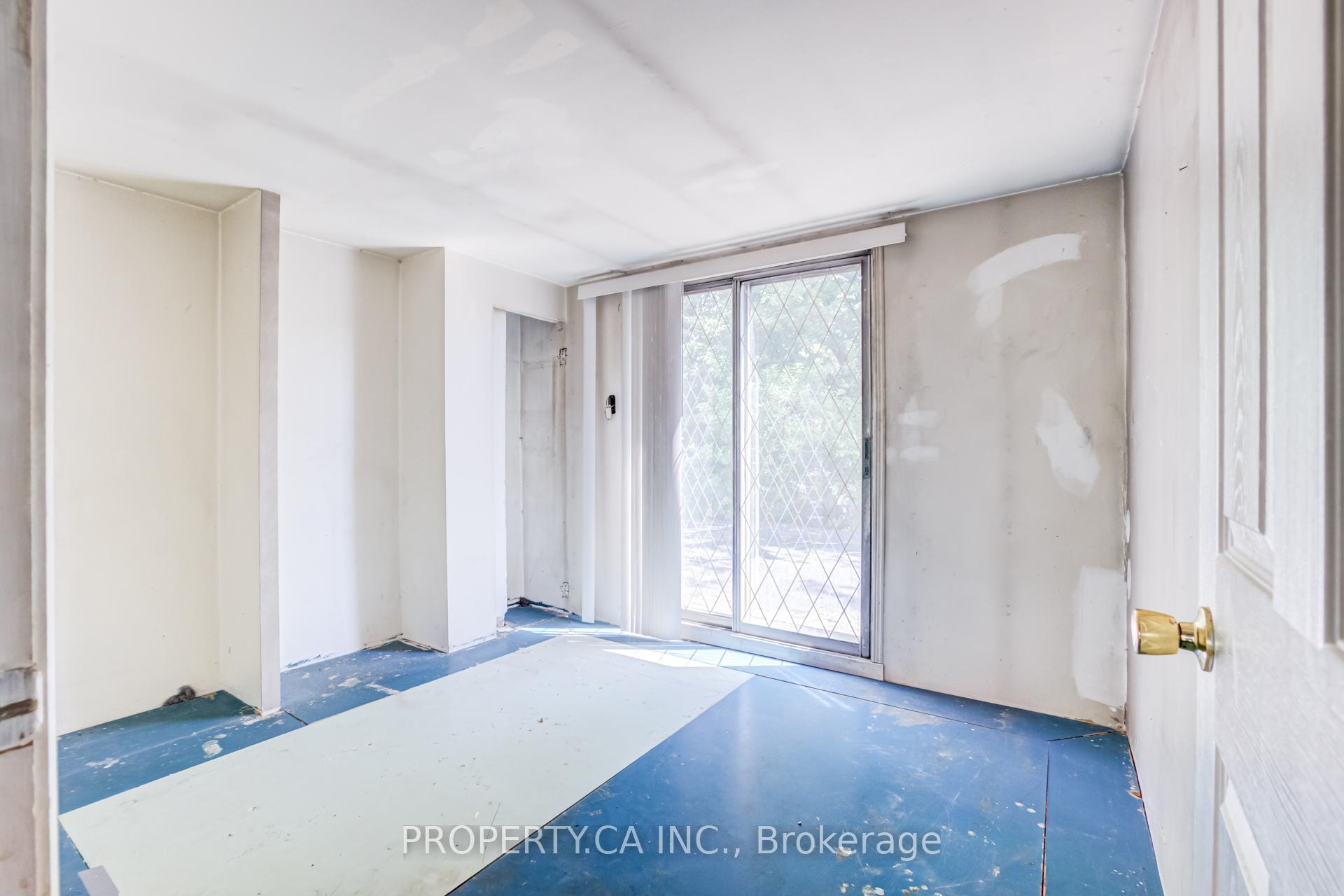 Photo 18 of 597 Rhodes Avenue, Toronto, Greenwood-Coxwell — HOMEH