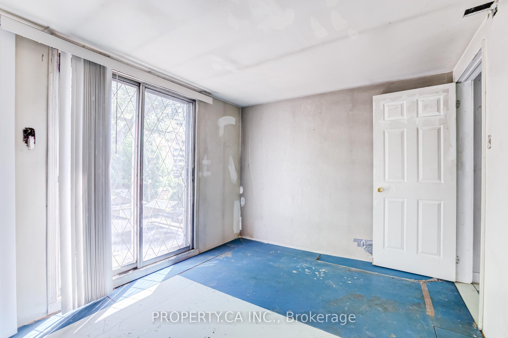 Photo 20 of 597 Rhodes Avenue, Toronto, Greenwood-Coxwell — HOMEH