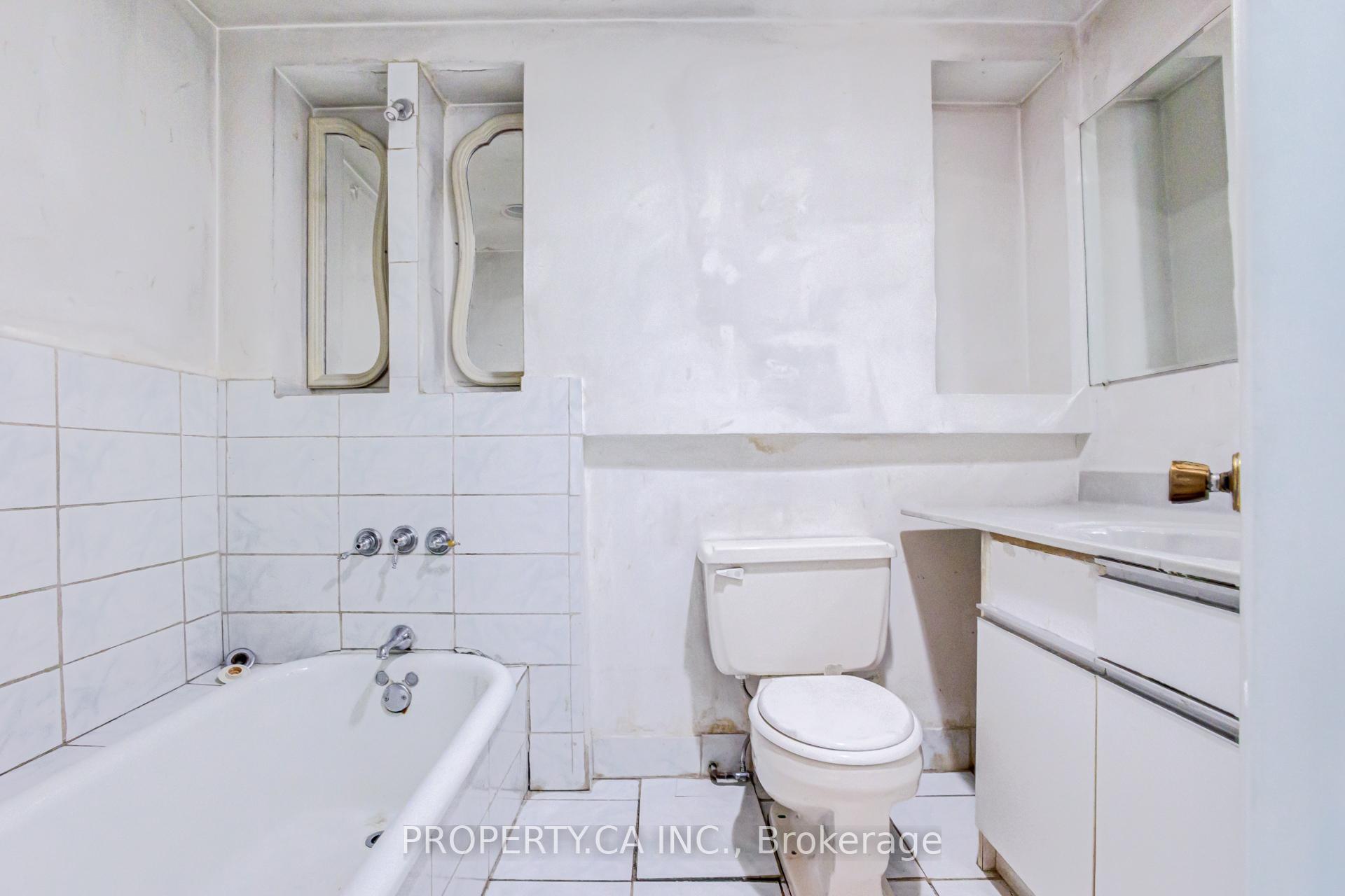 Photo 23 of 597 Rhodes Avenue, Toronto, Greenwood-Coxwell — HOMEH