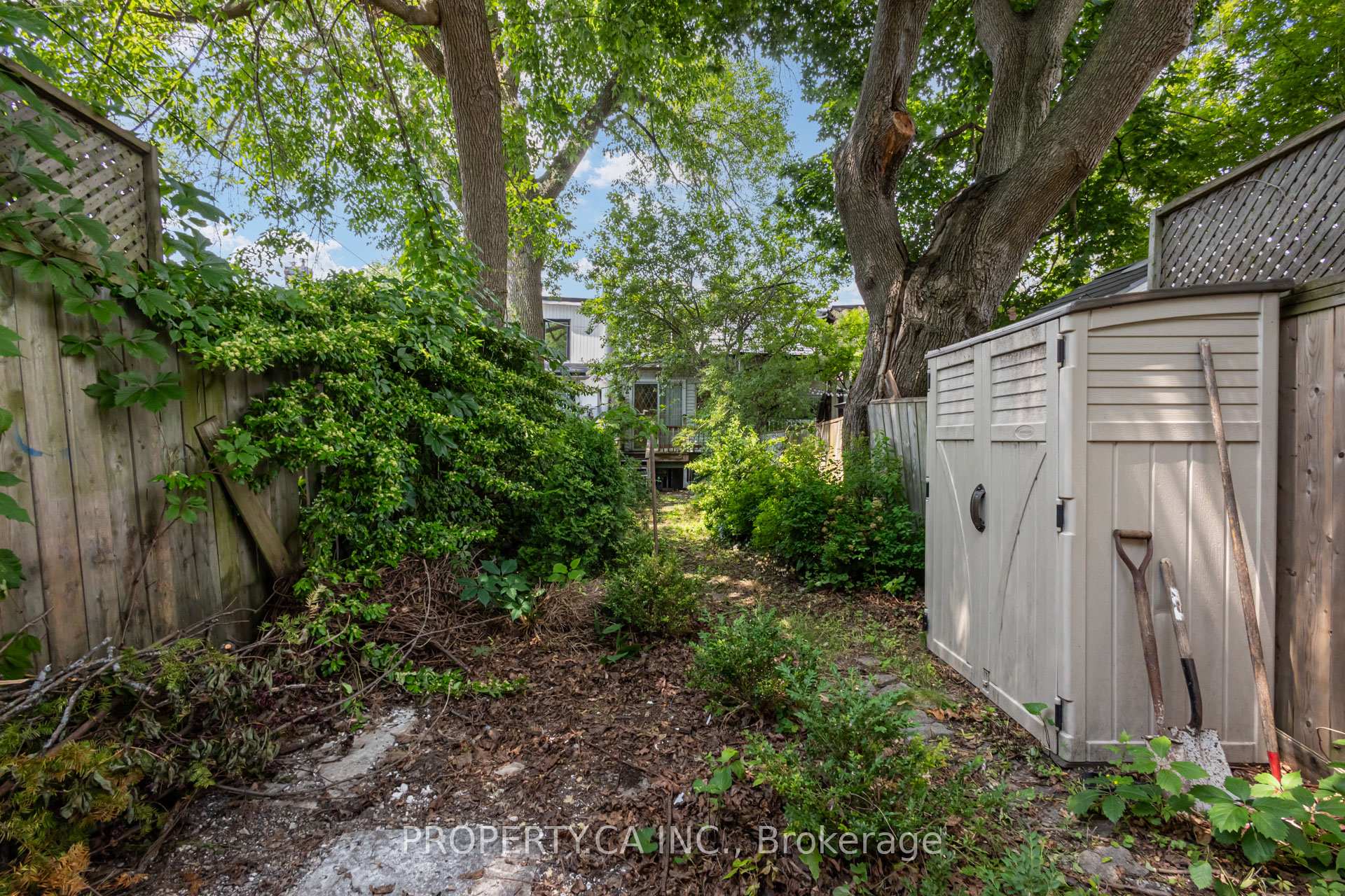 Photo 36 of 597 Rhodes Avenue, Toronto, Greenwood-Coxwell — HOMEH