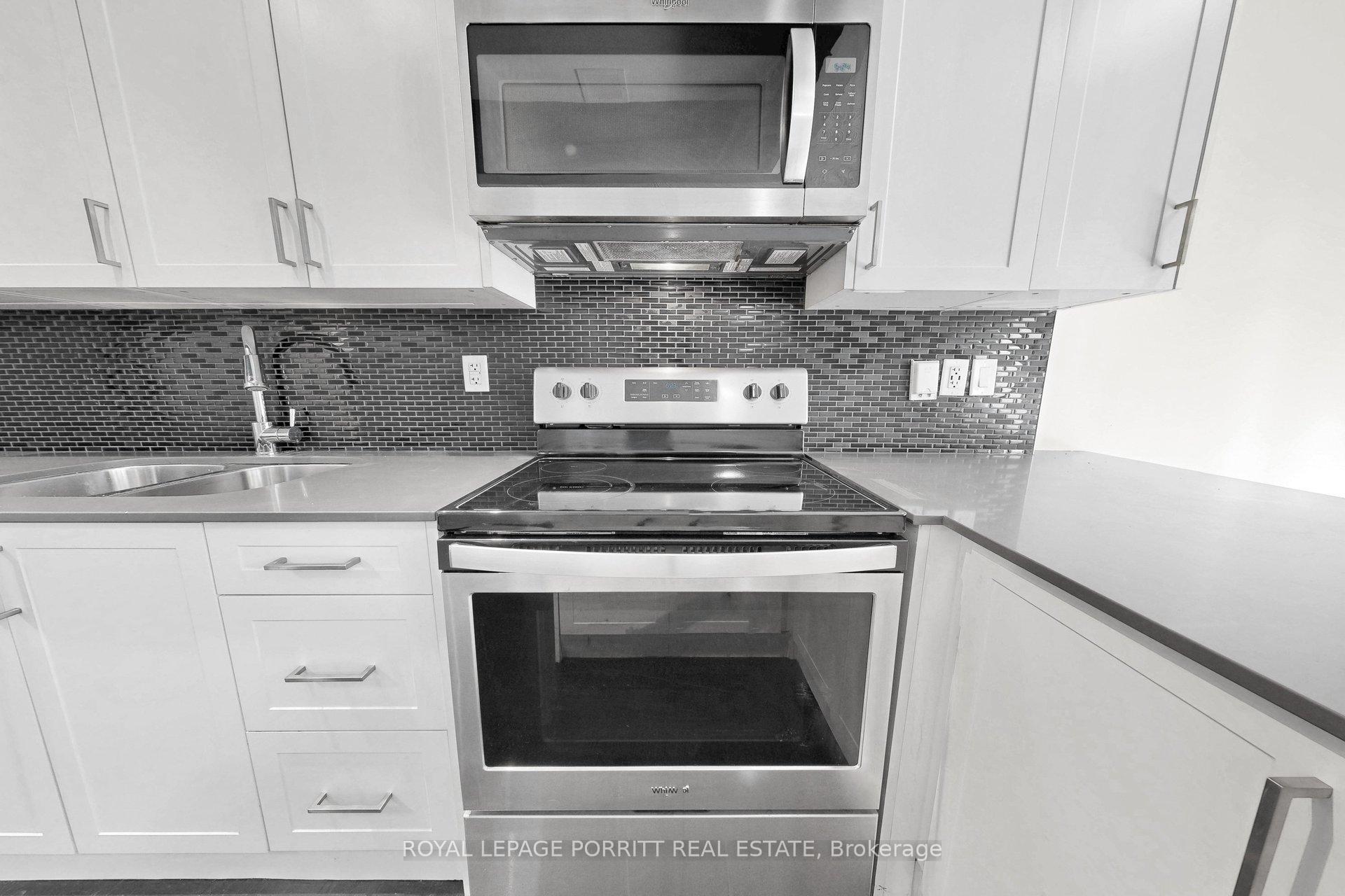 Photo 8 of Unit 30, 4 Superior Avenue, Etobicoke, Mimico — HOMEH