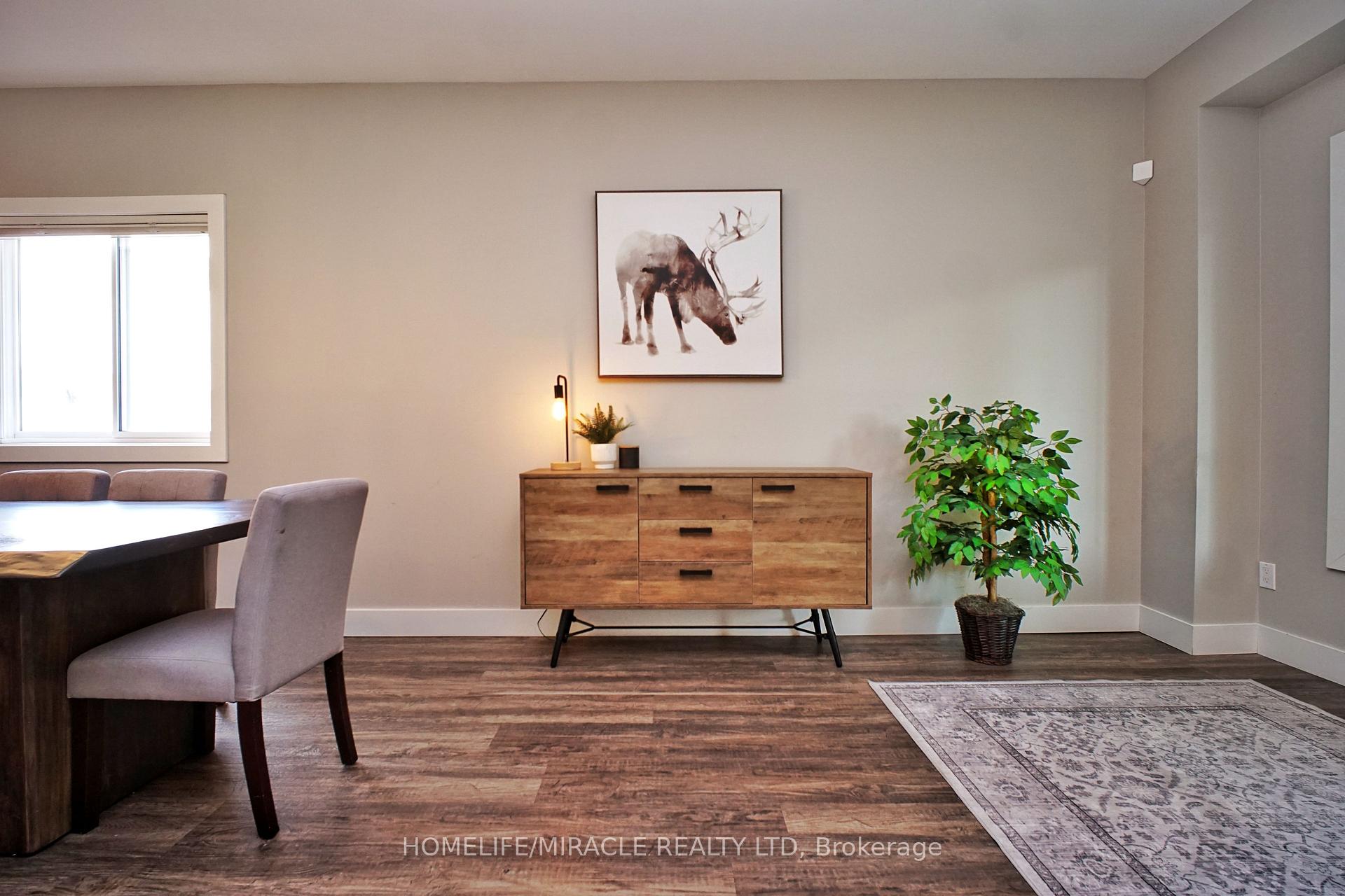 Photo 6 of 40 Mccormick Drive, Cambridge, Hespeler Village — HOMEH