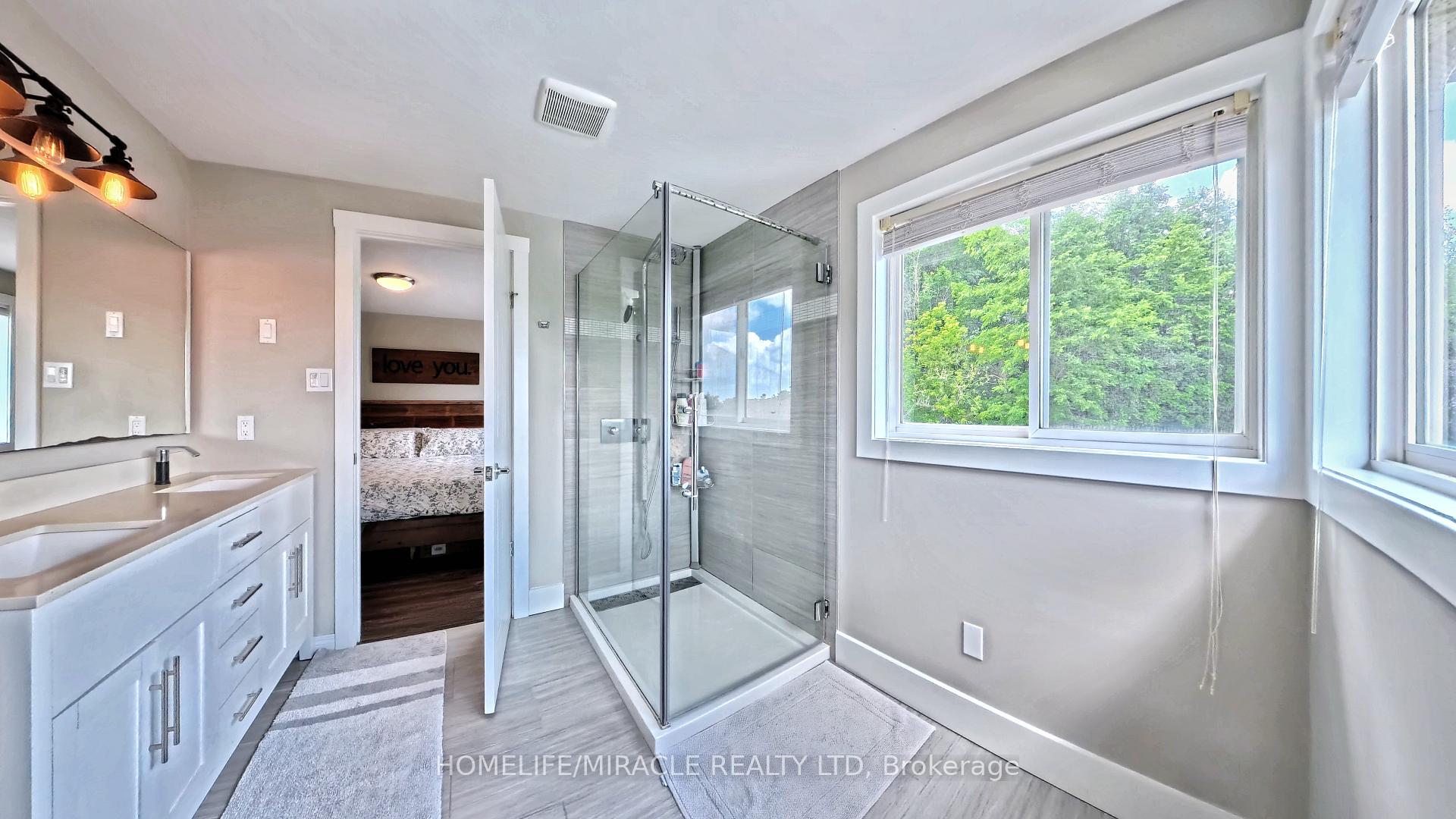 Photo 37 of 40 Mccormick Drive, Cambridge, Hespeler Village — HOMEH