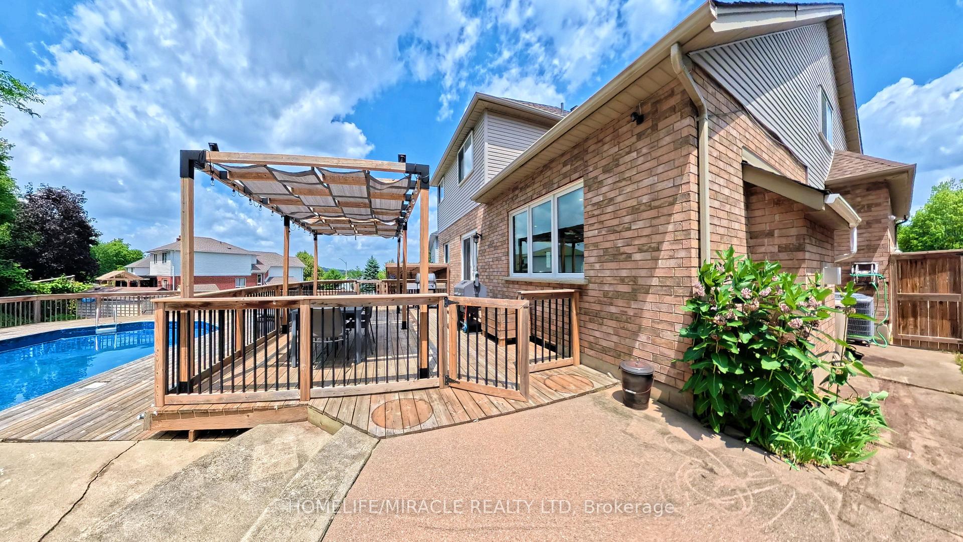 Photo 47 of 40 Mccormick Drive, Cambridge, Hespeler Village — HOMEH