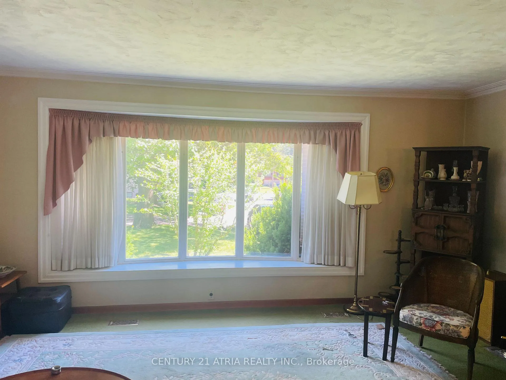 Photo 20 of 4 Winesap Place, Etobicoke, Princess-Rosethorn — HOMEH