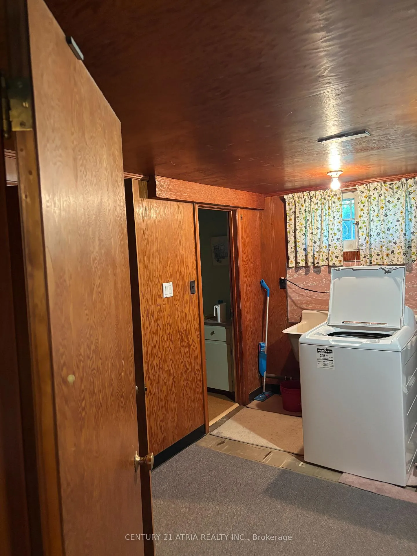 Photo 28 of 4 Winesap Place, Etobicoke, Princess-Rosethorn — HOMEH