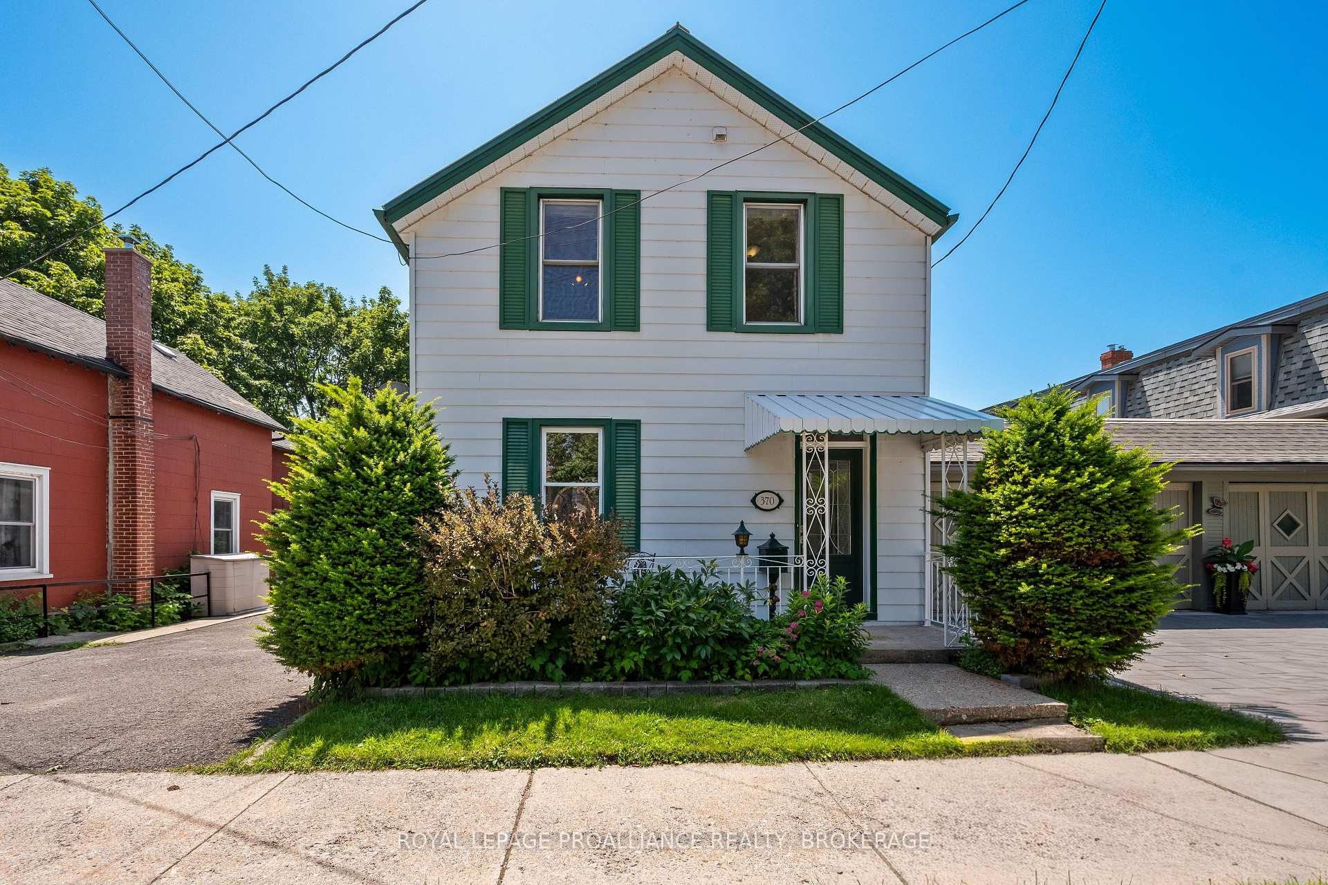 Photo 3 of 370 Stone Street S, Gananoque, Gananoque — HOMEH