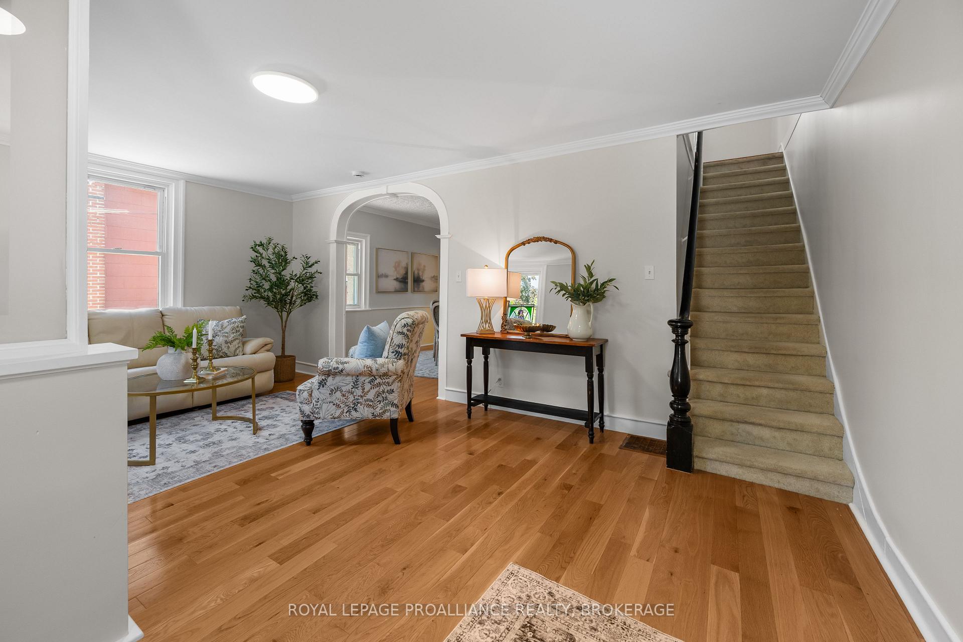 Photo 19 of 370 Stone Street S, Gananoque, Gananoque — HOMEH