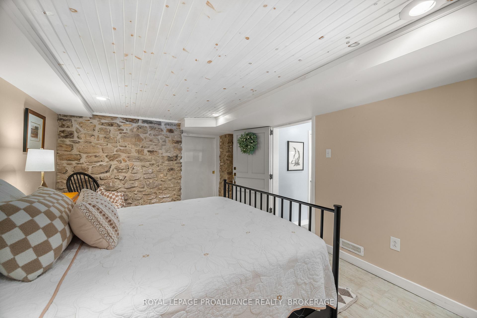 Photo 42 of 370 Stone Street S, Gananoque, Gananoque — HOMEH