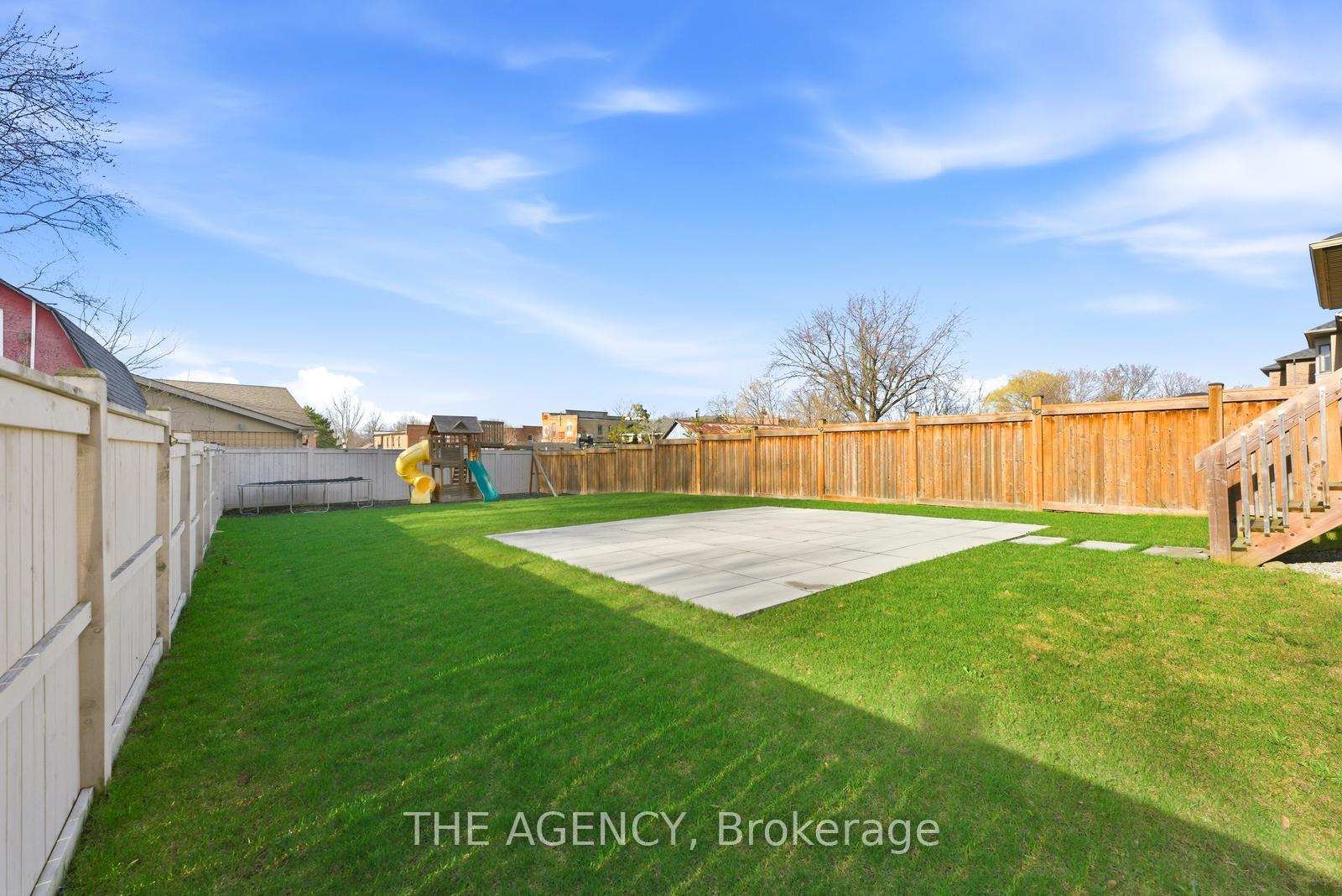 Photo 36 of 10 Maple Avenue W, New Tecumseth, Beeton — HOMEH