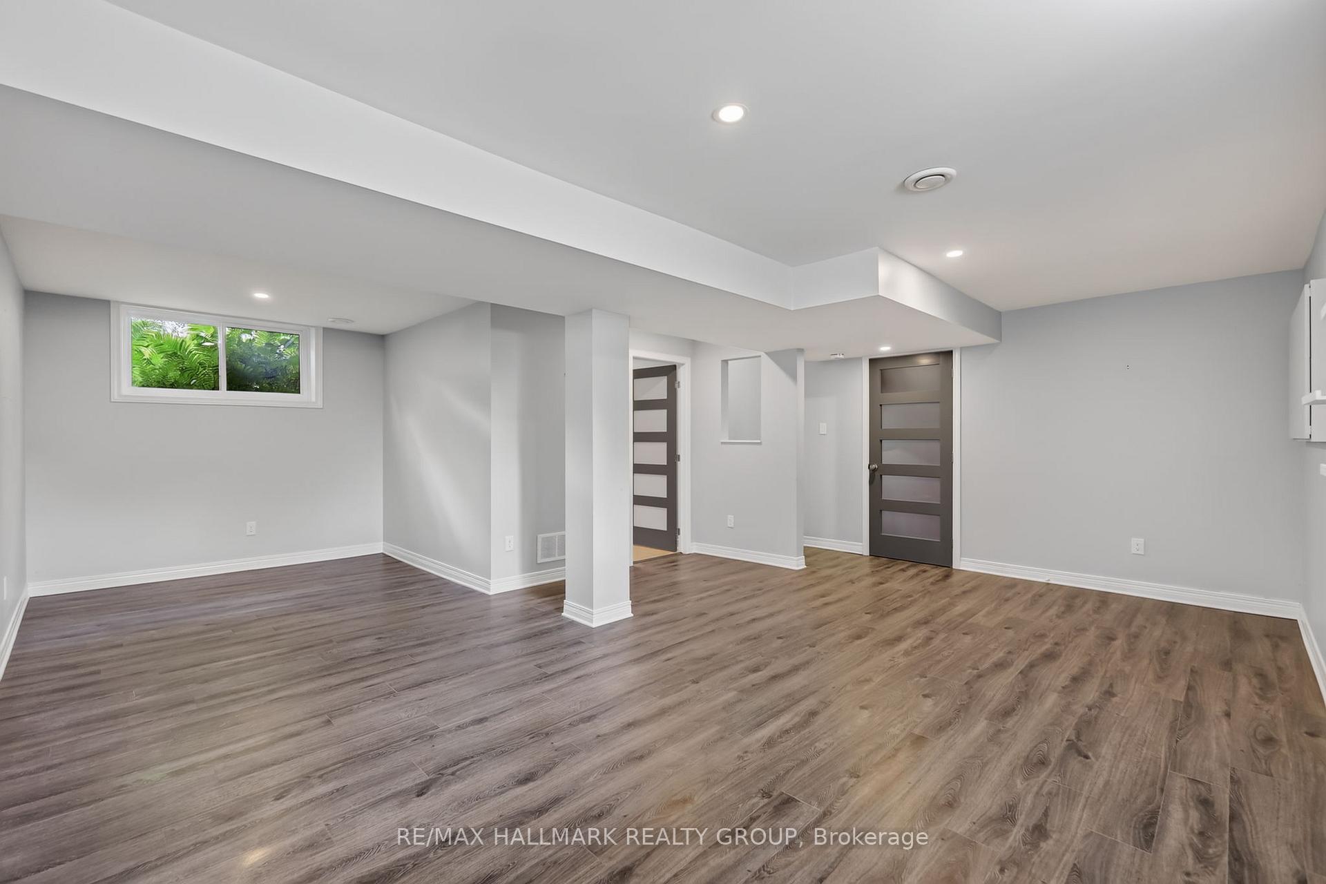 Photo 36 of 738 Stiles Crescent, Ottawa, Beacon Hill North — HOMEH