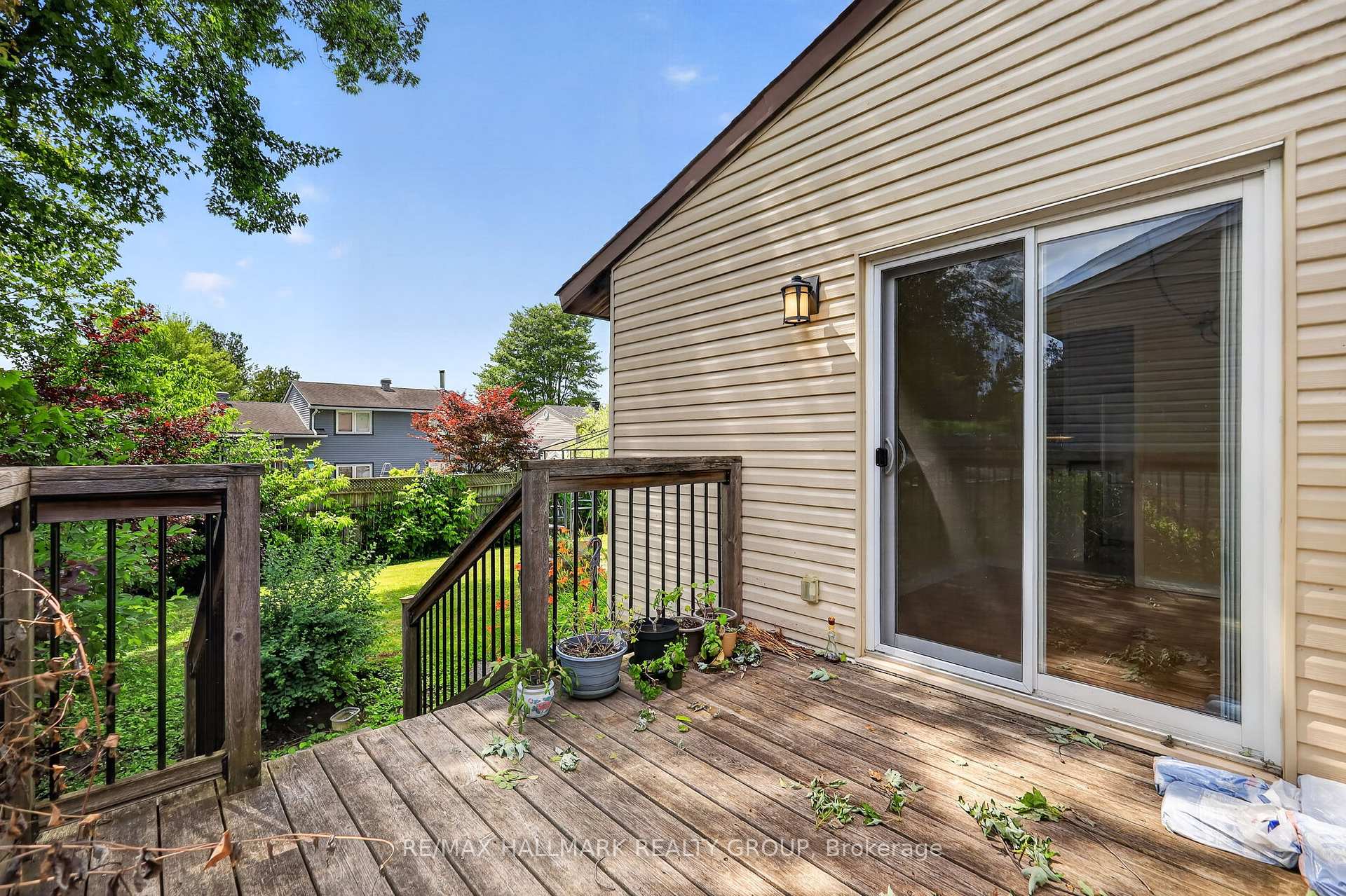 Photo 40 of 738 Stiles Crescent, Ottawa, Beacon Hill North — HOMEH