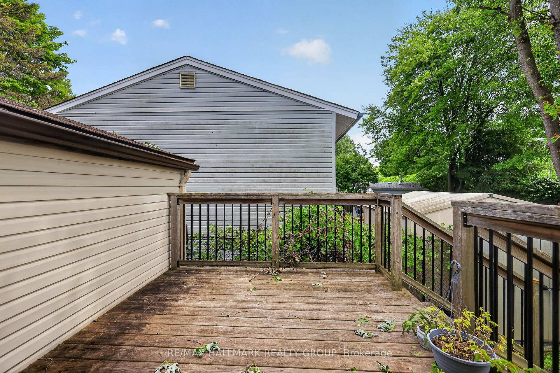 Photo 42 of 738 Stiles Crescent, Ottawa, Beacon Hill North — HOMEH