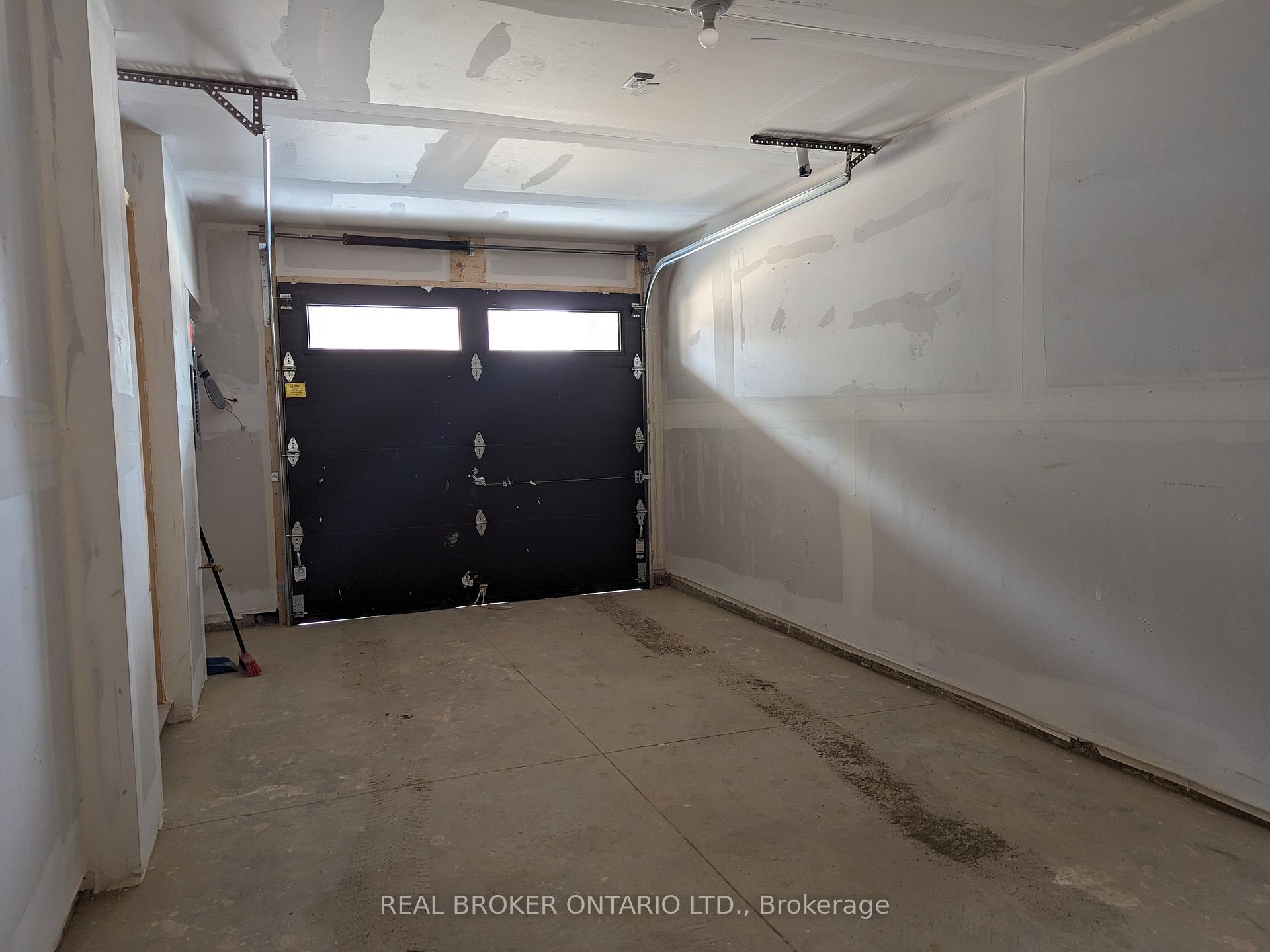 Photo 18 of Unit 70, 461 Blackburn Drive, Brantford, Empire South — HOMEH