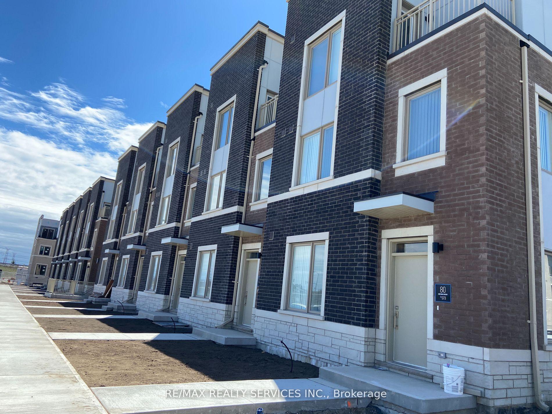 Photo 1 of Unit 372, 80 Honeycrisp Crescent, Vaughan, Vaughan Corporate Centre — HOMEH