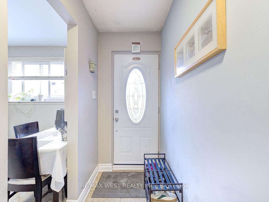 Photo 2 of Unit 22, 83 Irwin Road, Etobicoke, Elms-Old Rexdale — HOMEH