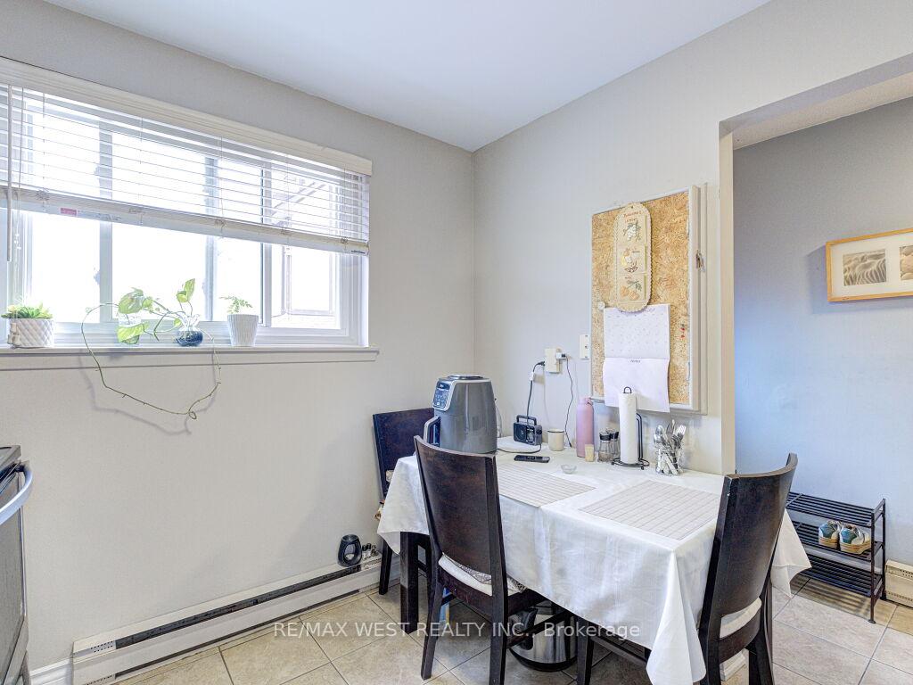 Photo 4 of Unit 22, 83 Irwin Road, Etobicoke, Elms-Old Rexdale — HOMEH