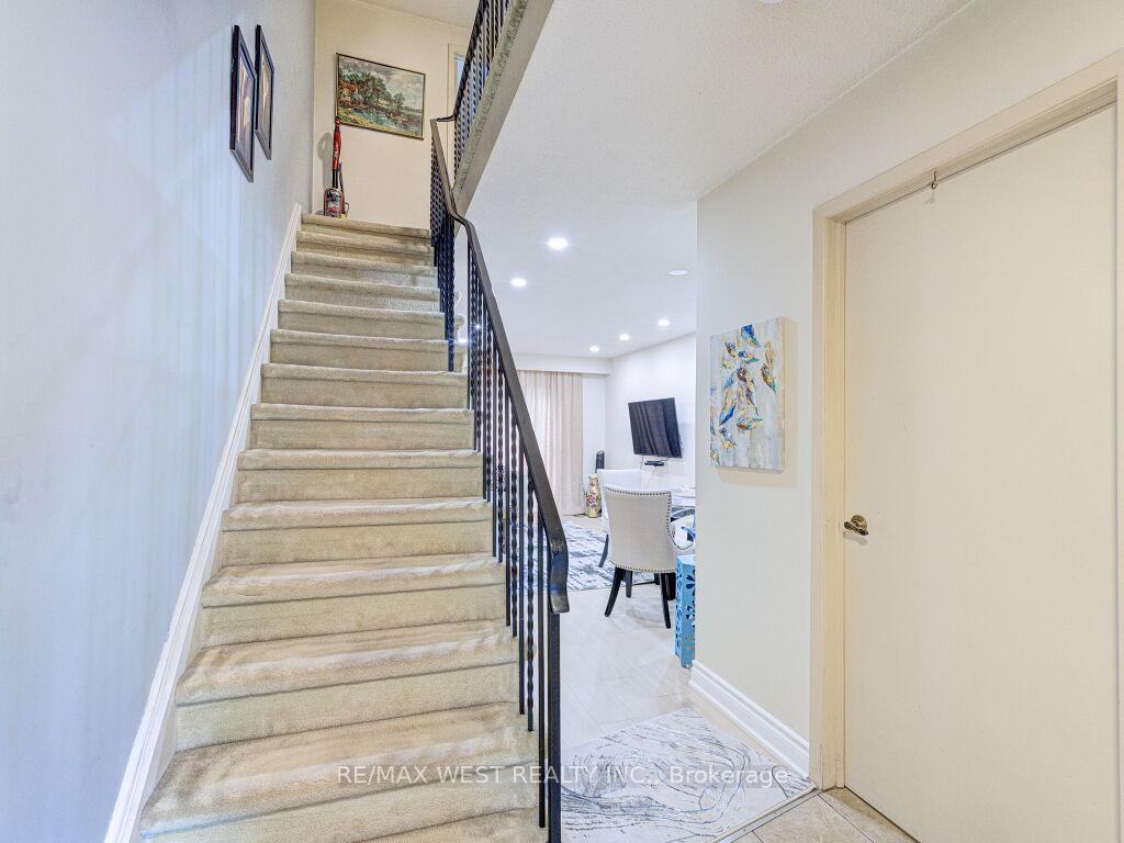 Photo 7 of Unit 22, 83 Irwin Road, Etobicoke, Elms-Old Rexdale — HOMEH