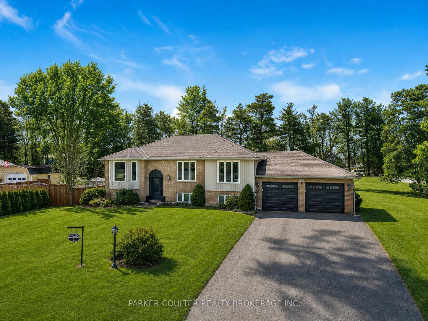 Photo 1 of 24 Parr Boulevard, Springwater, Rural Springwater — HOMEH