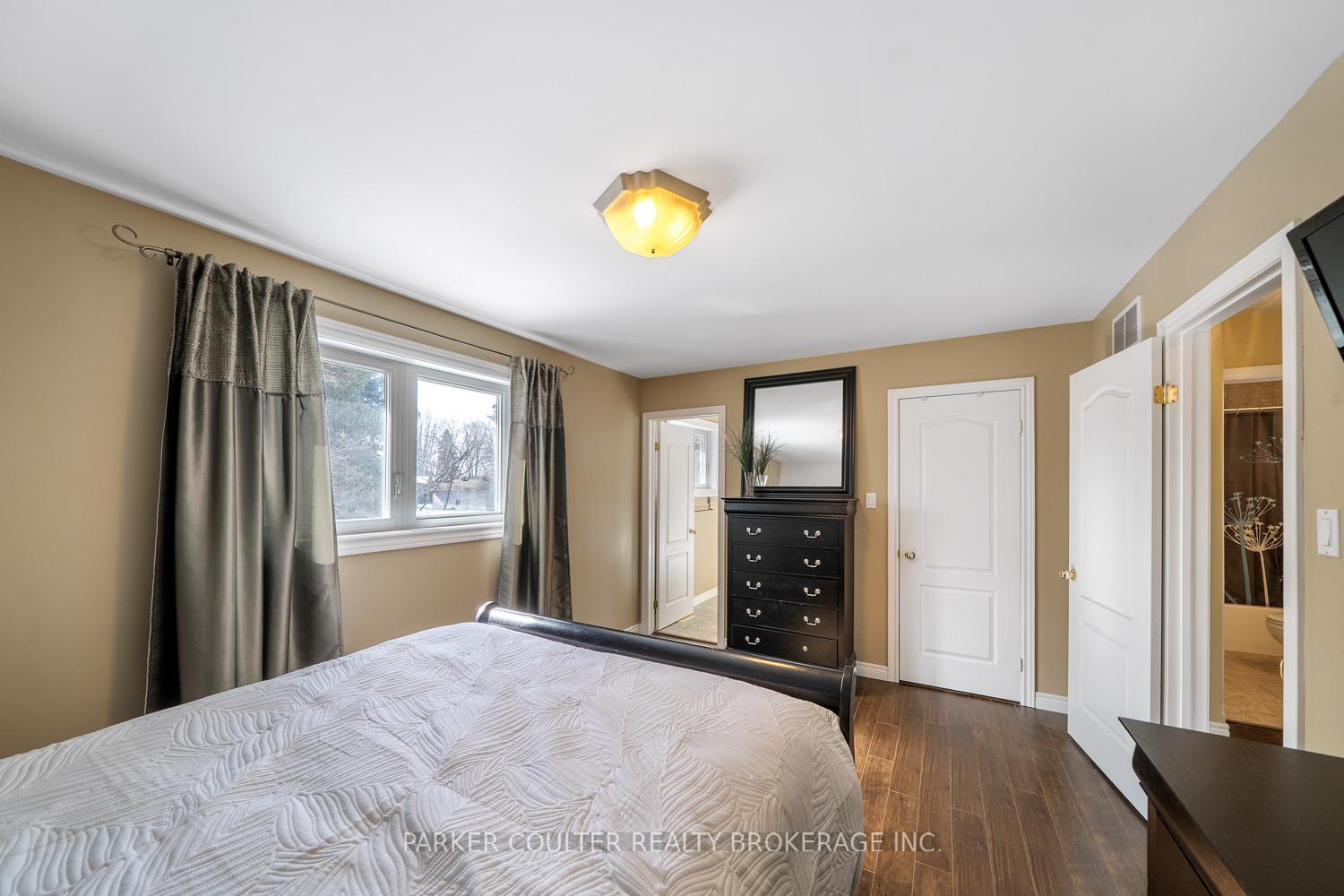 Photo 21 of 24 Parr Boulevard, Springwater, Rural Springwater — HOMEH