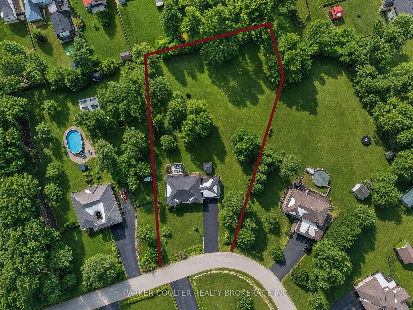 Photo 39 of 24 Parr Boulevard, Springwater, Rural Springwater — HOMEH