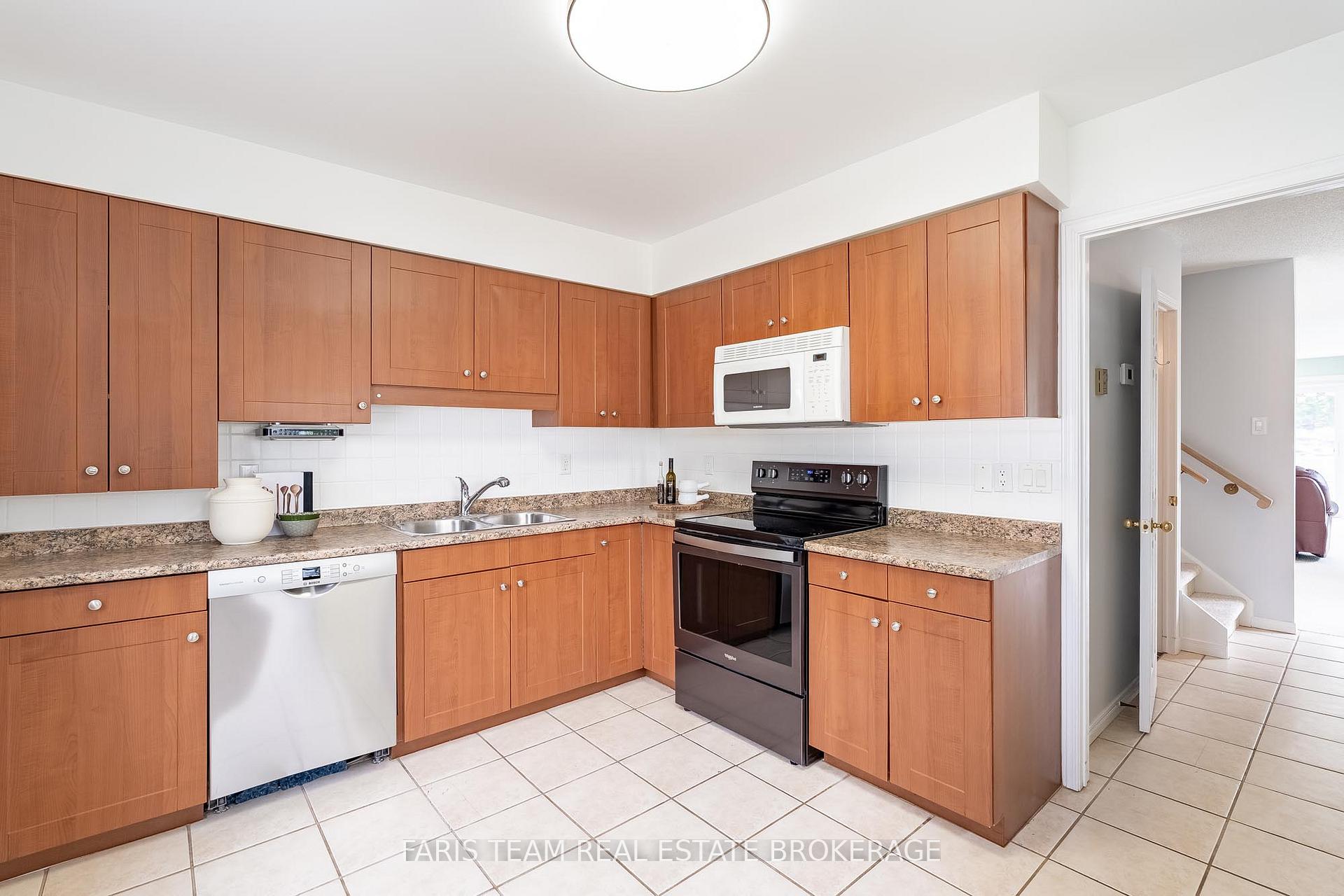 Photo 5 of Unit 9, 10 Laguna Parkway, Ramara, Rural Ramara — HOMEH