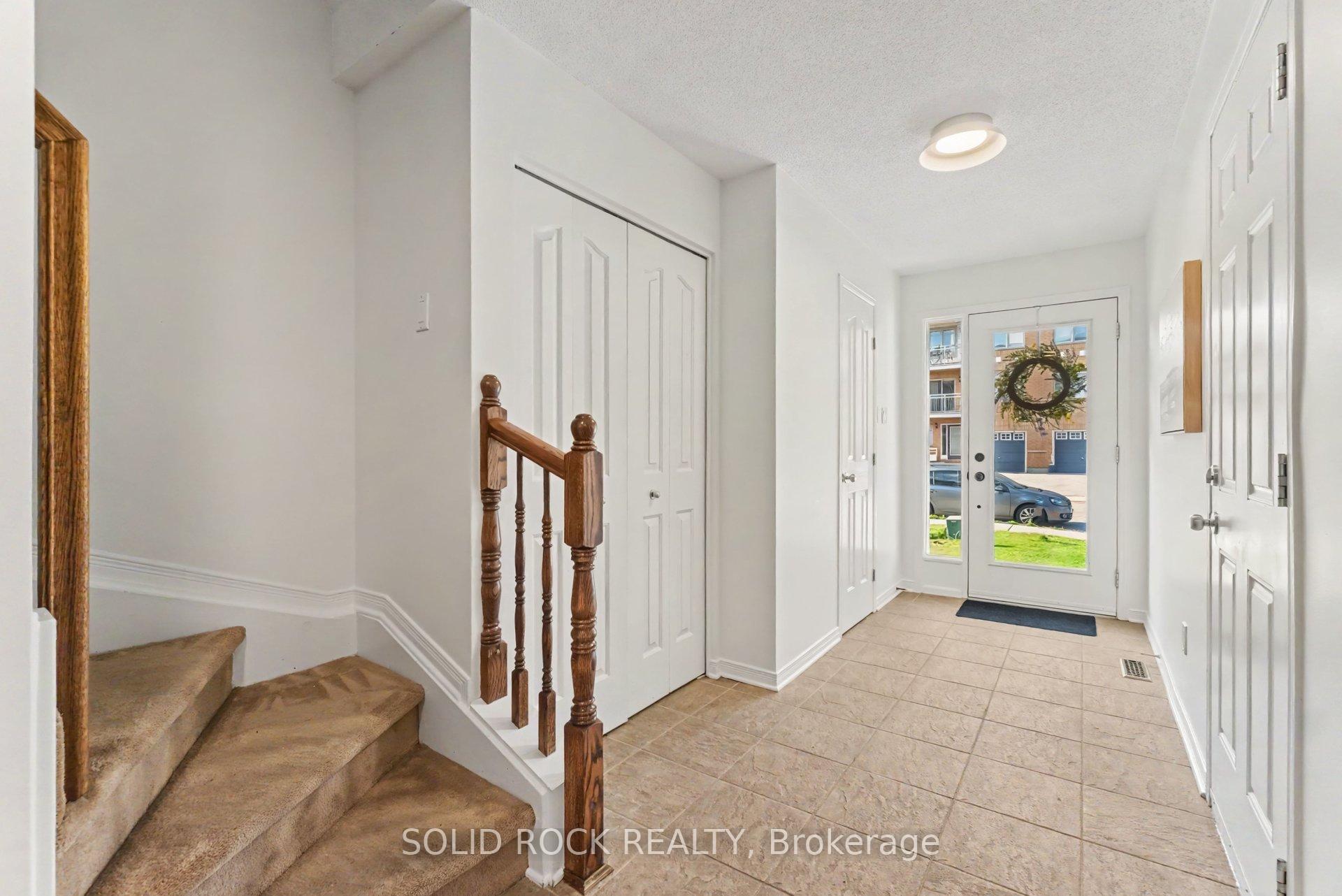 Photo 4 of 369 Citiplace Drive, Ottawa, Merivale Industrial Park/Citiplace — HOMEH