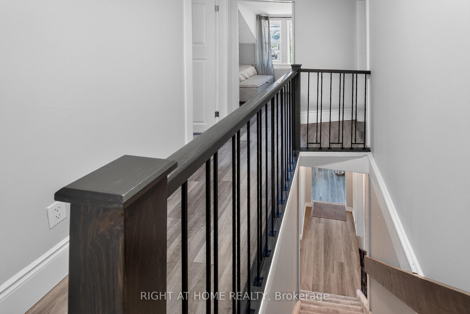 Photo 20 of 77 Pearl Street E, St. Thomas — HOMEH