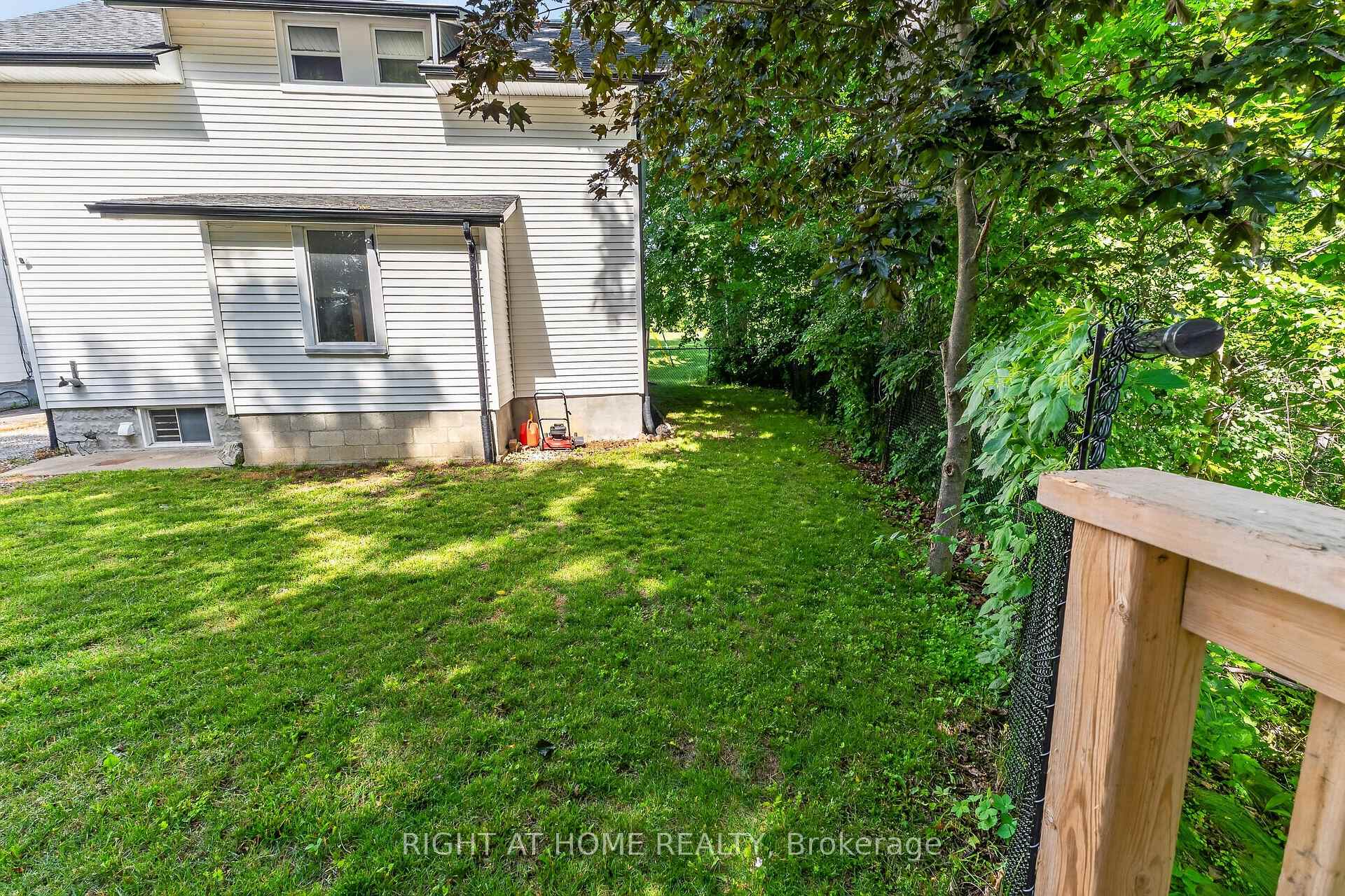 Photo 40 of 77 Pearl Street E, St. Thomas — HOMEH